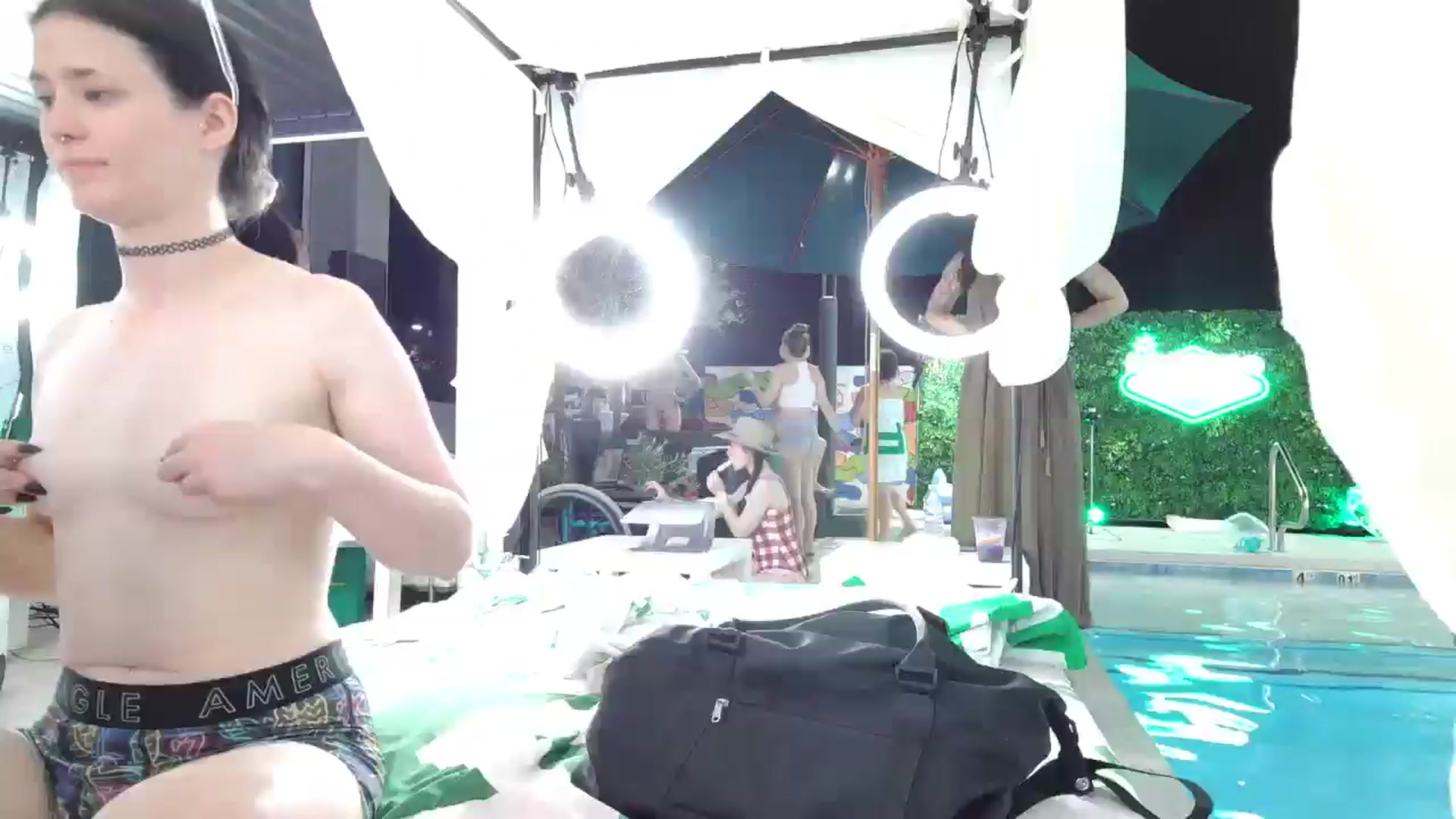 Gallery image thumbnail from Blake_Bardot's myfreecams stream on, 05/21/2025, 06:38 image 1 of 20