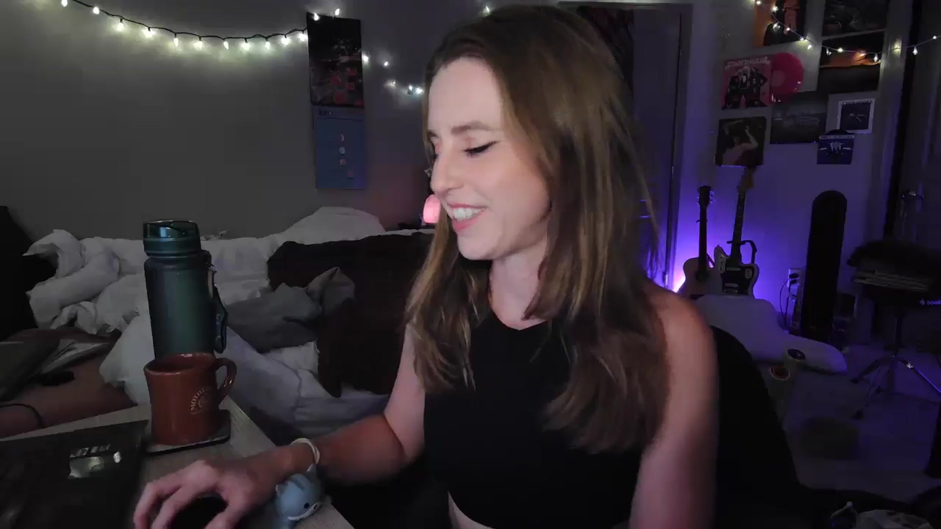 Gallery image thumbnail from Blake_Bardot's myfreecams stream on, 06/14/2025, 03:07 image 17 of 20