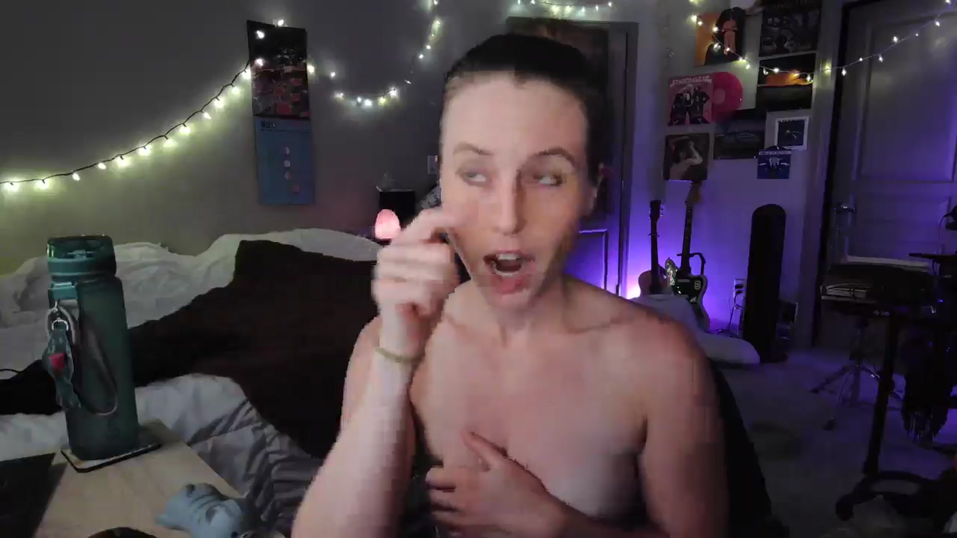 Gallery image thumbnail from Blake_Bardot's myfreecams stream on, 07/16/2025, 06:25 image 12 of 20