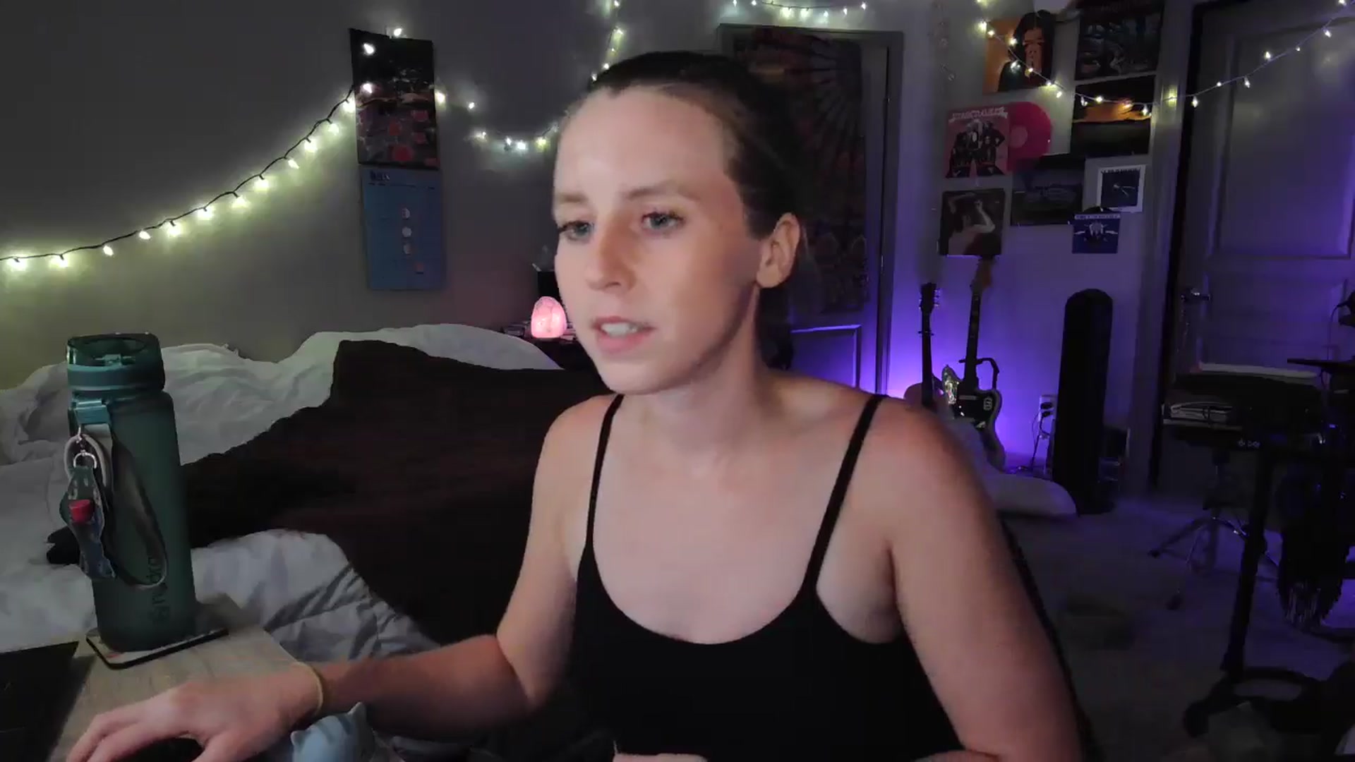Gallery image thumbnail from Blake_Bardot's myfreecams stream on, 07/16/2025, 06:25 image 11 of 20
