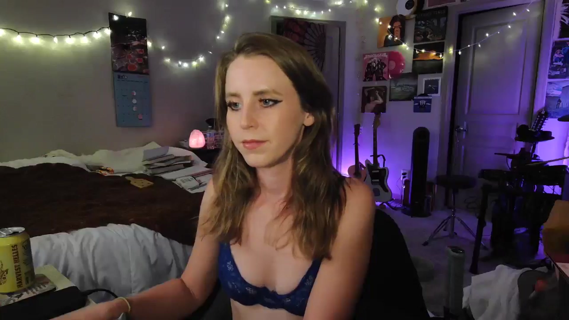 Gallery image thumbnail from Blake_Bardot's myfreecams stream on, 10/14/2025, 02:33 image 10 of 20