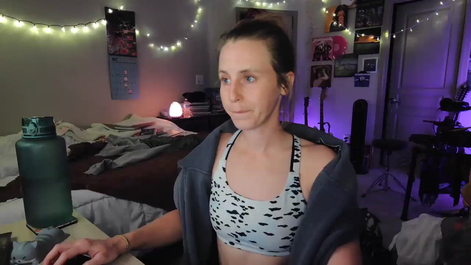 Gallery image thumbnail from Blake_Bardot's myfreecams stream on, 10/16/2025, 06:08 image 17 of 20