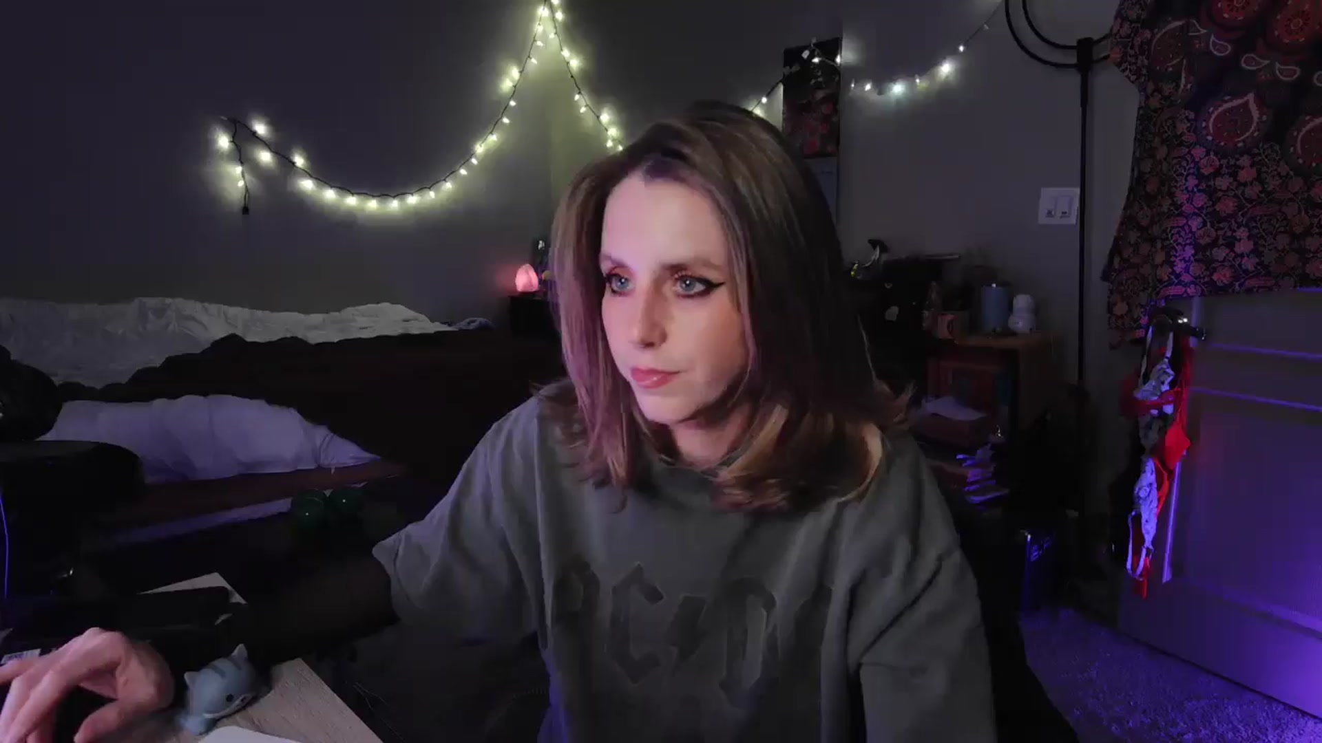 Gallery image thumbnail from Blake_Bardot's myfreecams stream on, 05/06/2026, 04:20 image 17 of 20