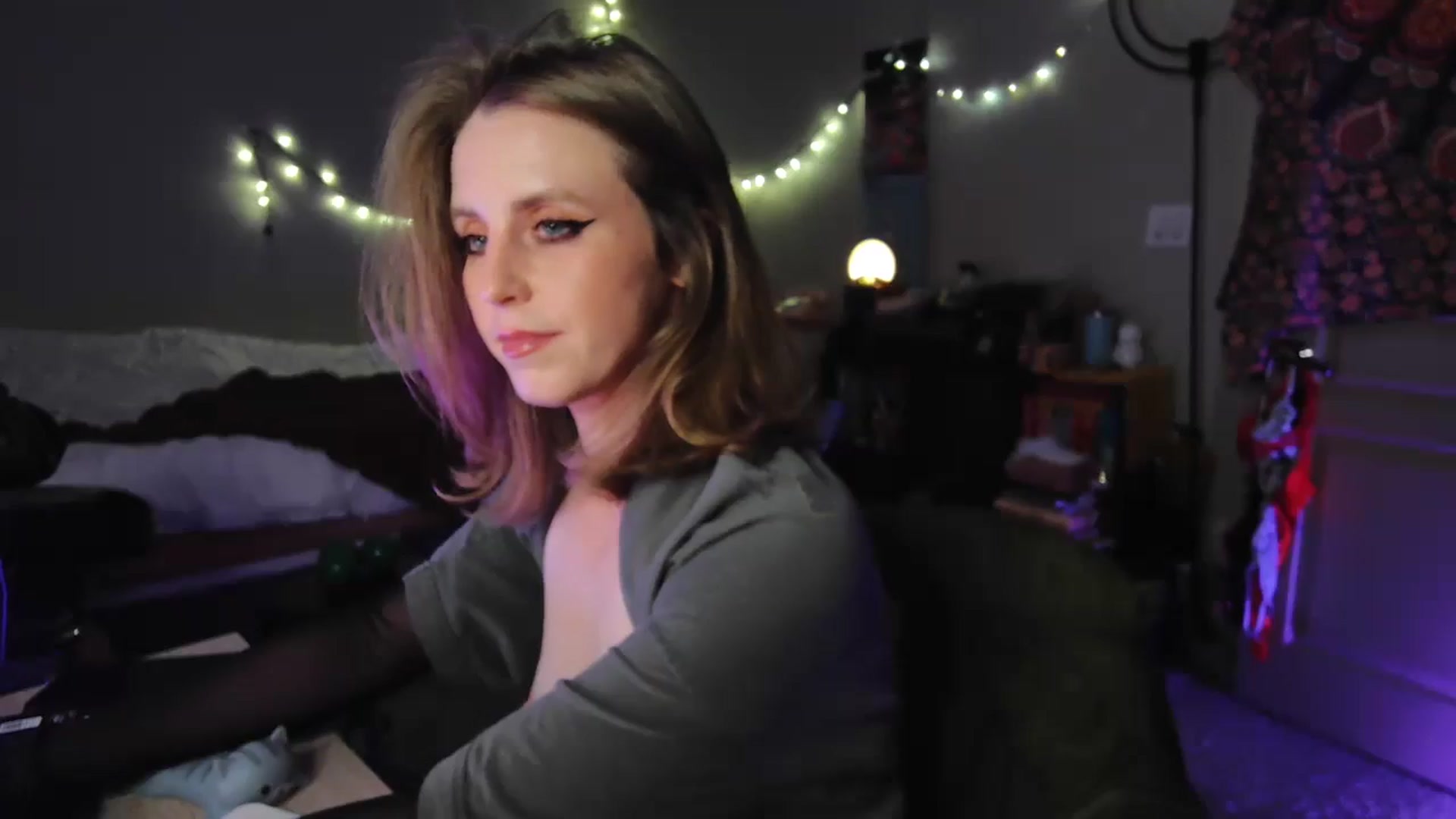 Gallery image thumbnail from Blake_Bardot's myfreecams stream on, 05/06/2026, 04:20 image 4 of 20