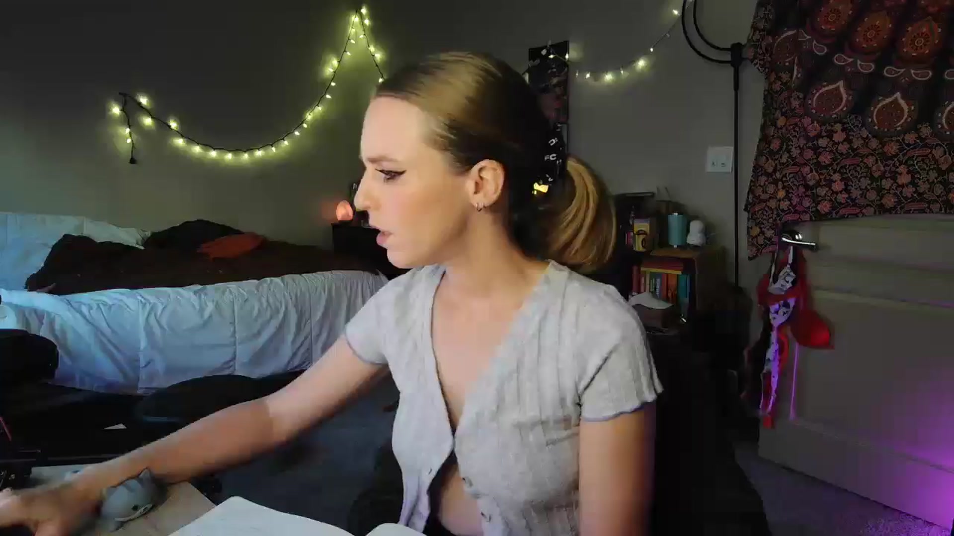 Gallery image thumbnail from Blake_Bardot's myfreecams stream on, 05/10/2026, 04:34 image 5 of 20