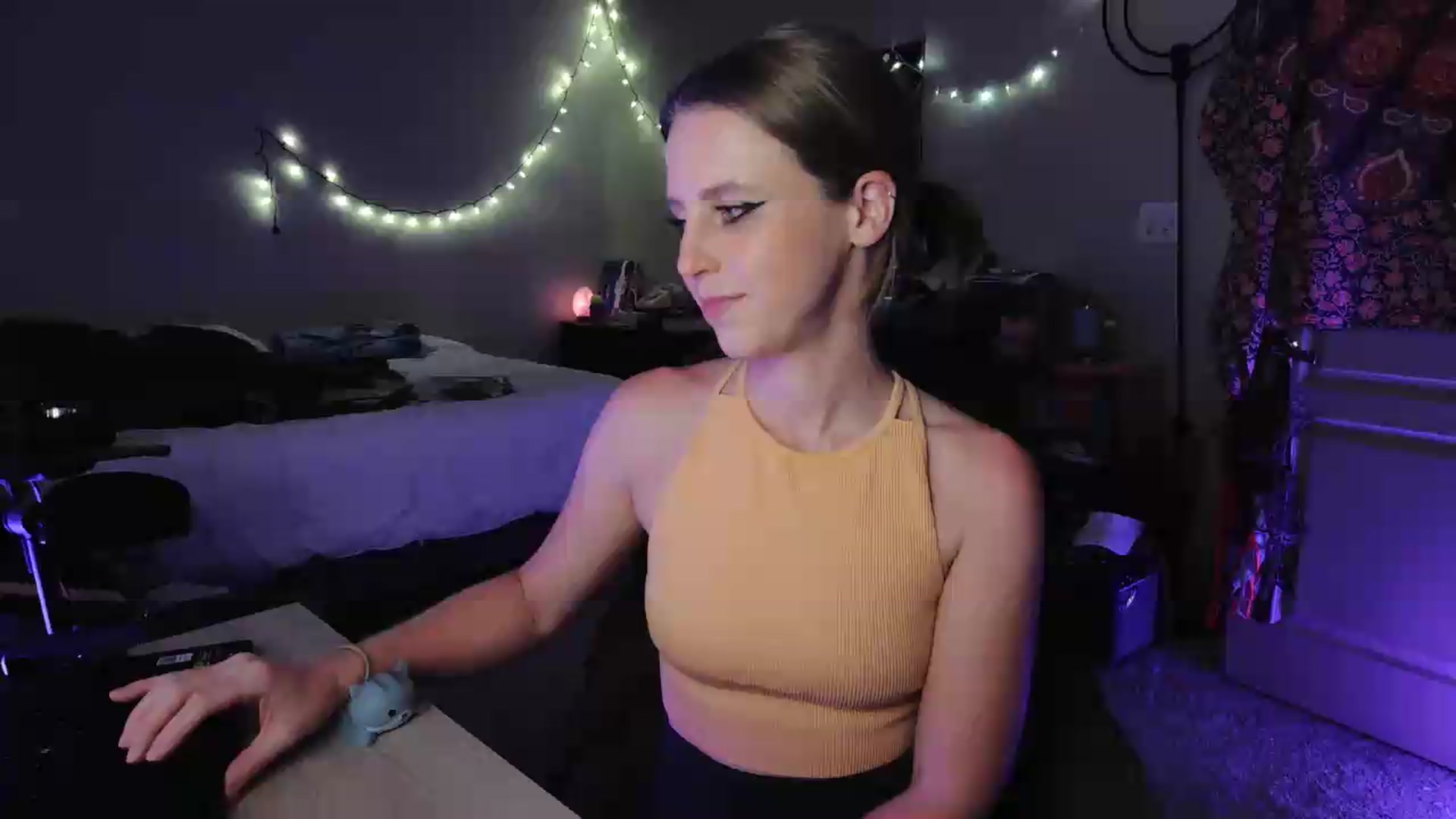 Gallery image thumbnail from Blake_Bardot's myfreecams stream on, 08/04/2026, 05:06 image 17 of 20