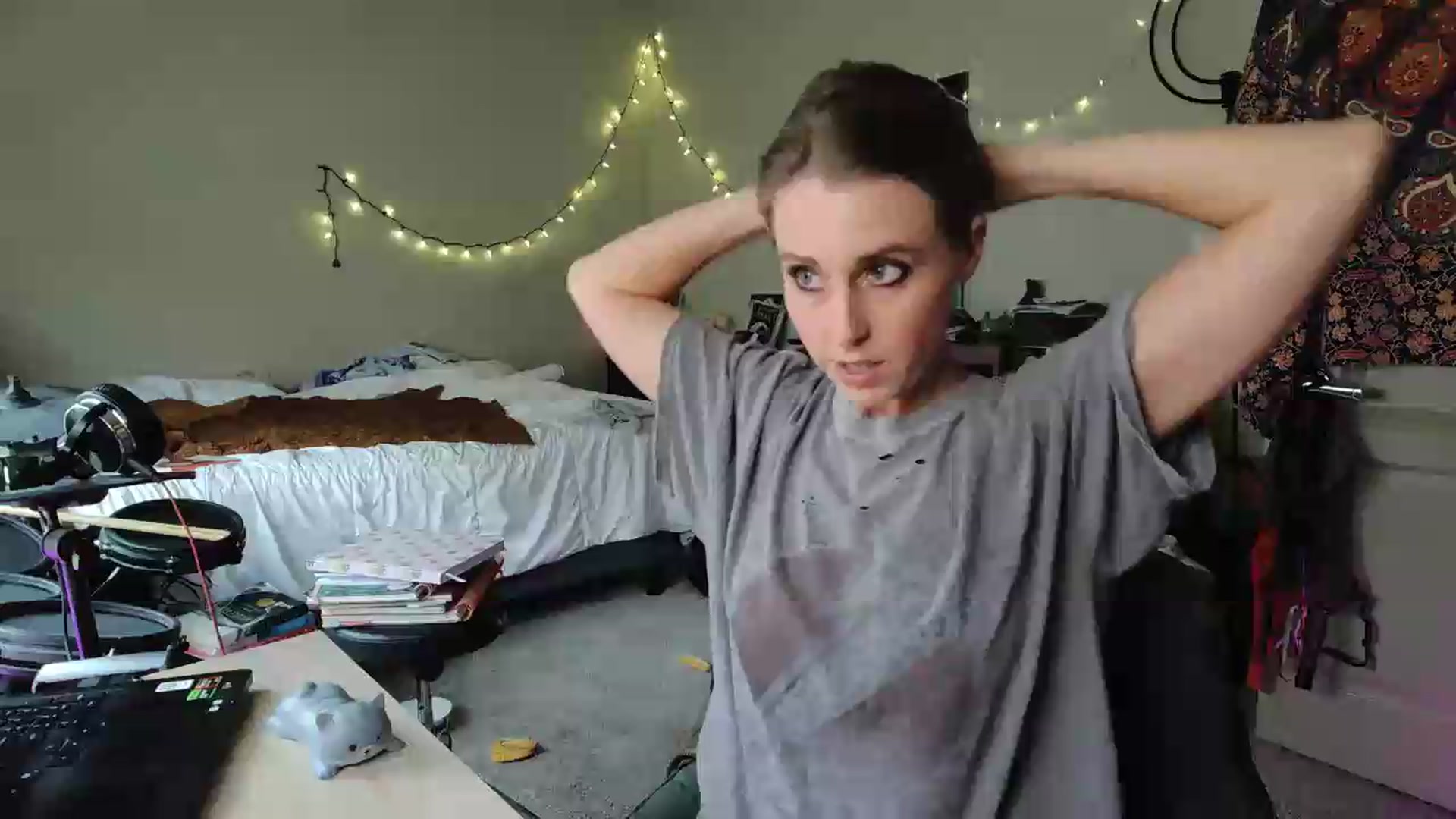 Gallery image thumbnail from Blake_Bardot's myfreecams stream on, 08/09/2026, 23:01 image 1 of 20
