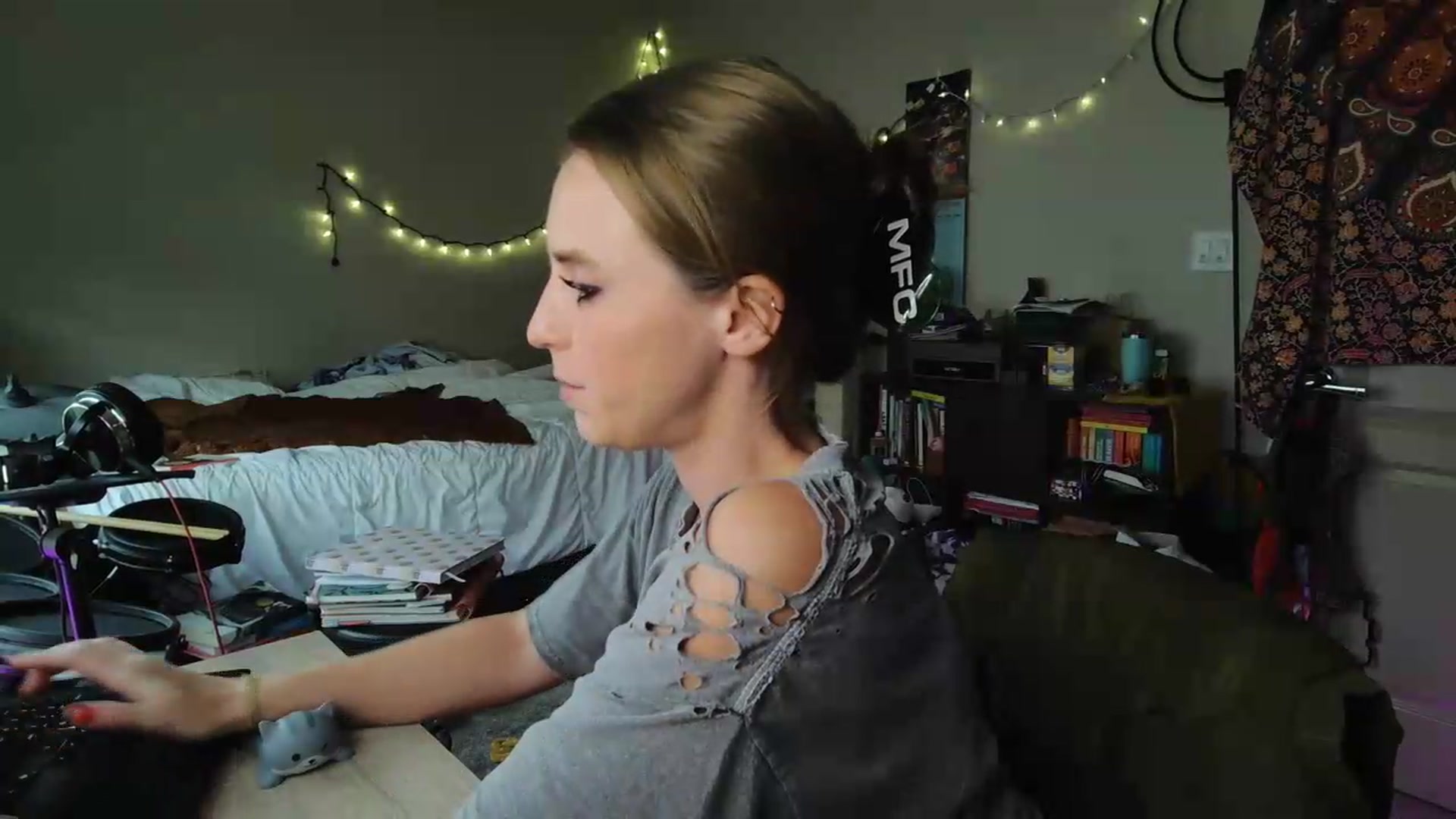 Gallery image thumbnail from Blake_Bardot's myfreecams stream on, 08/09/2026, 23:01 image 20 of 20