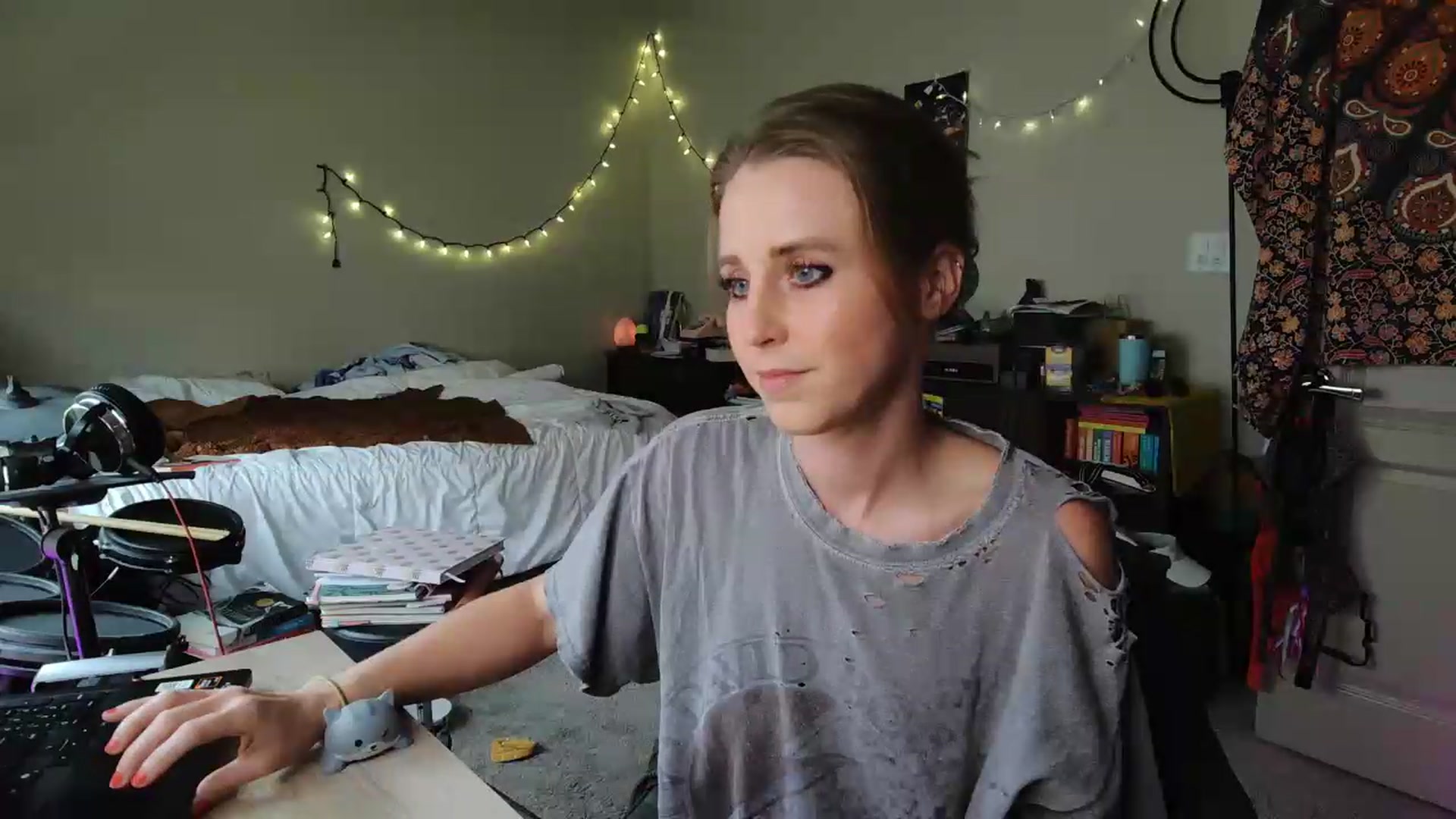 Gallery image thumbnail from Blake_Bardot's myfreecams stream on, 08/09/2026, 23:01 image 2 of 20