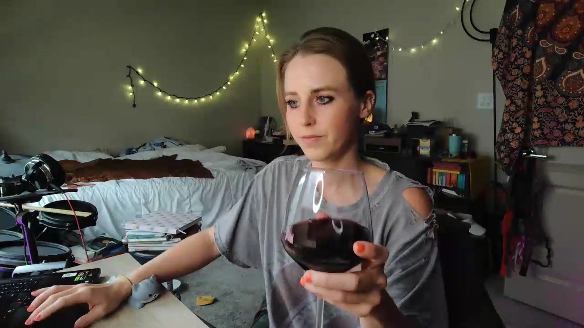 Gallery image thumbnail from Blake_Bardot's myfreecams stream on, 08/09/2026, 23:01 image 4 of 20