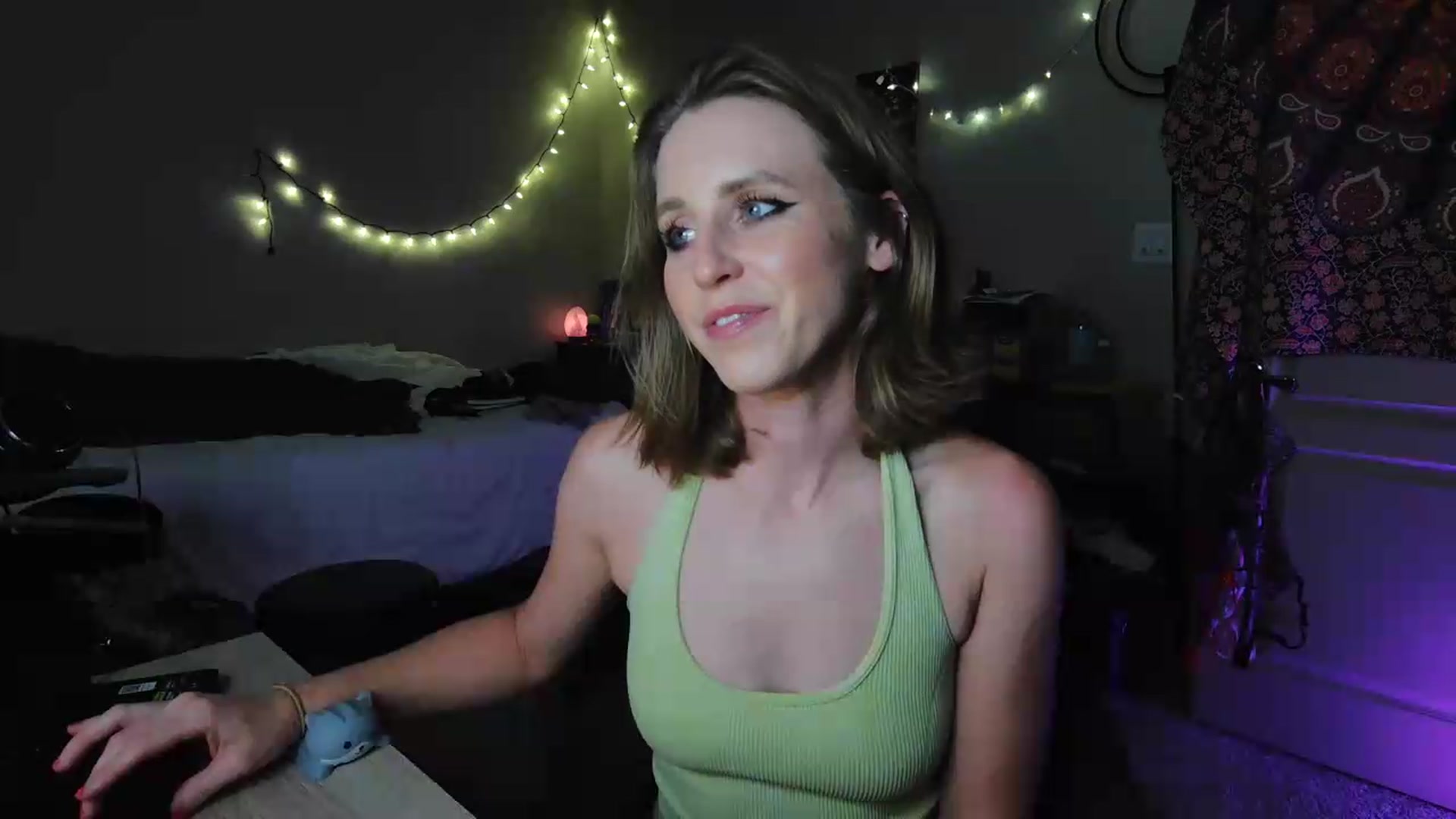 Gallery image thumbnail from Blake_Bardot's myfreecams stream on, 08/12/2026, 04:43 image 9 of 20
