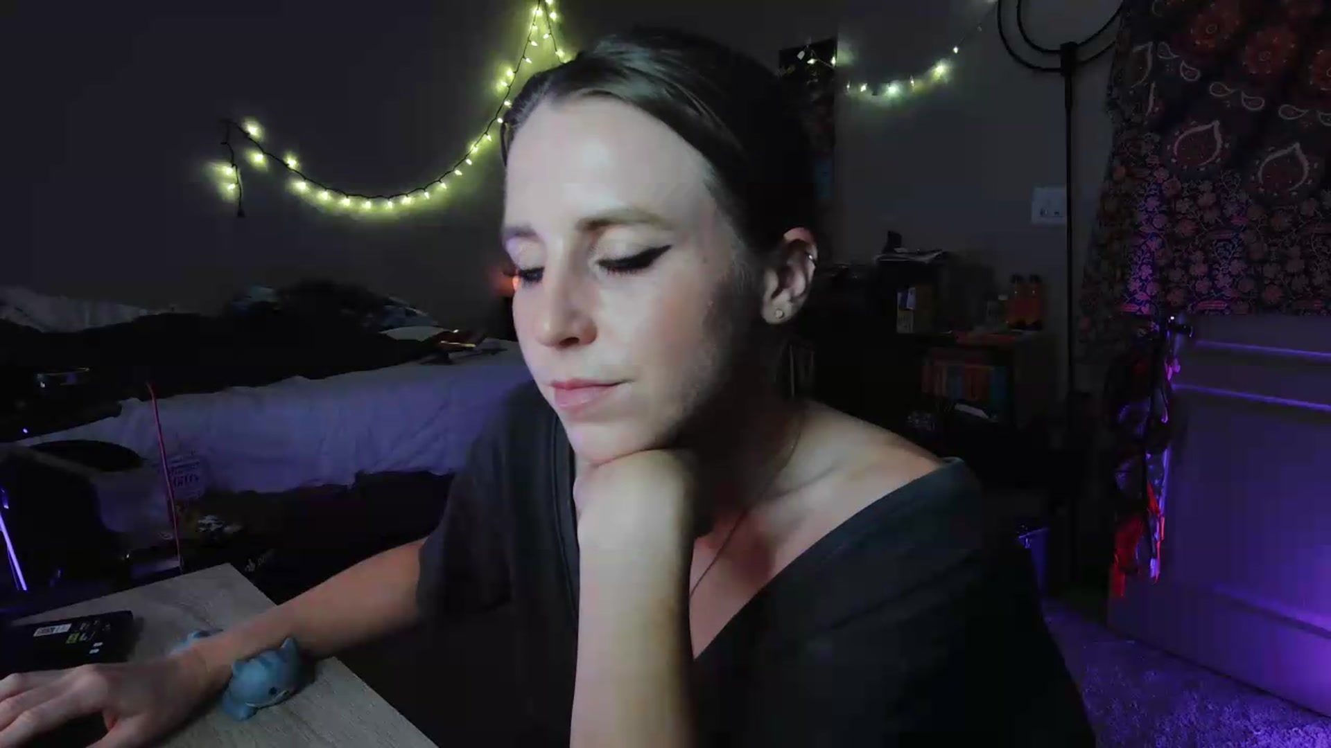 Gallery image thumbnail from Blake_Bardot's myfreecams stream on, 08/28/2026, 05:44 image 14 of 20