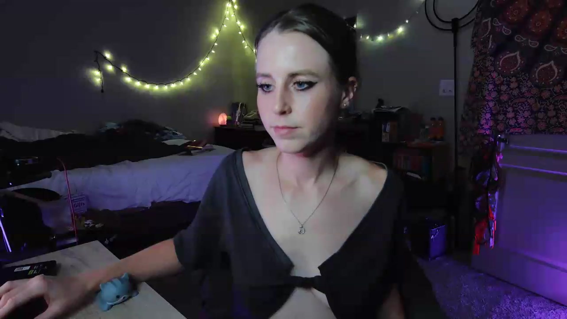 Gallery image thumbnail from Blake_Bardot's myfreecams stream on, 08/28/2026, 05:44 image 16 of 20