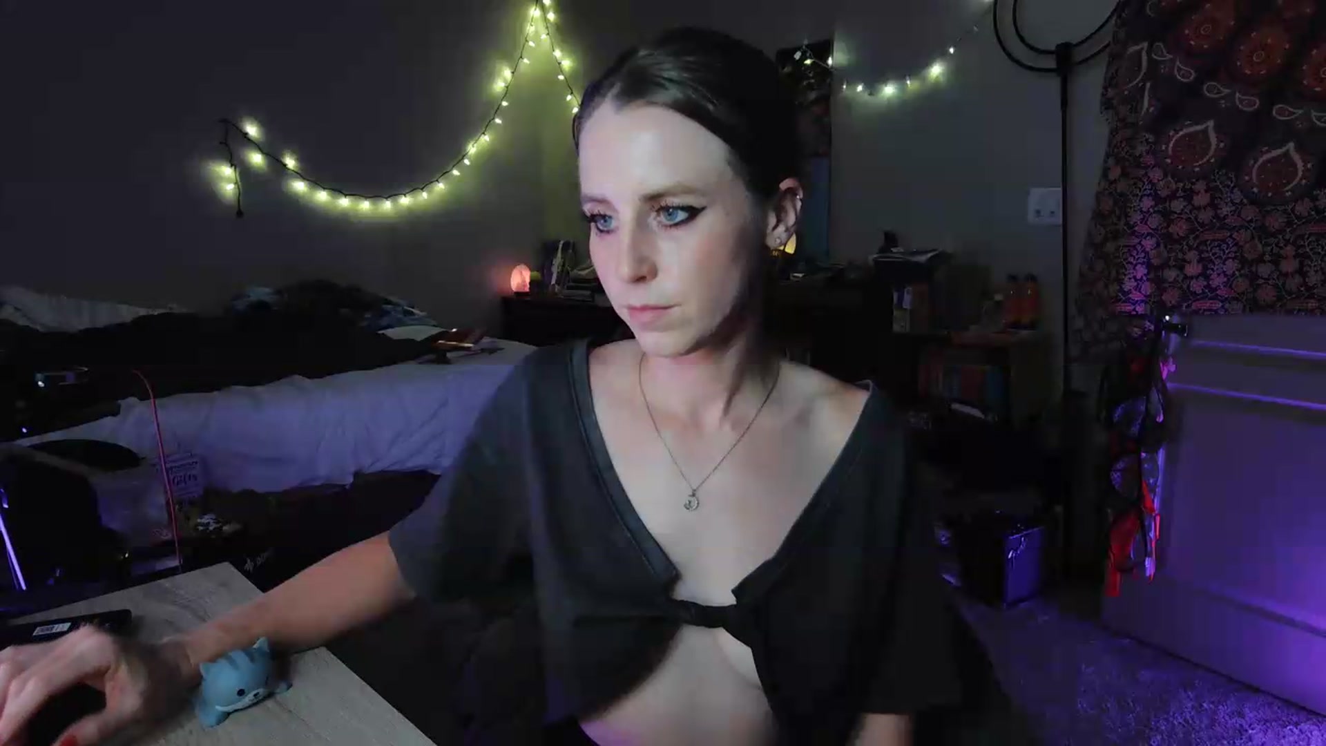 Gallery image thumbnail from Blake_Bardot's myfreecams stream on, 08/28/2026, 05:44 image 11 of 20