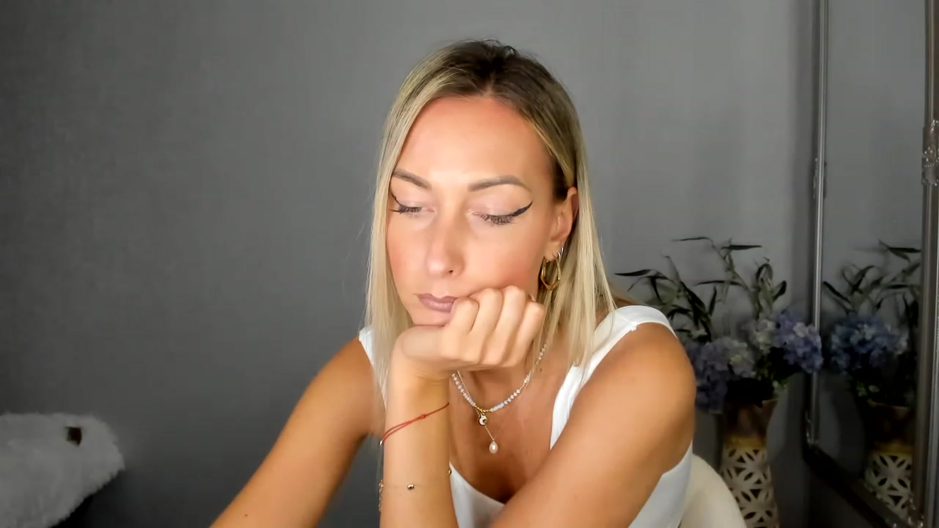 Gallery image thumbnail from Blake_Star's myfreecams stream on, 06/25/2023, 22:19 image 19 of 20