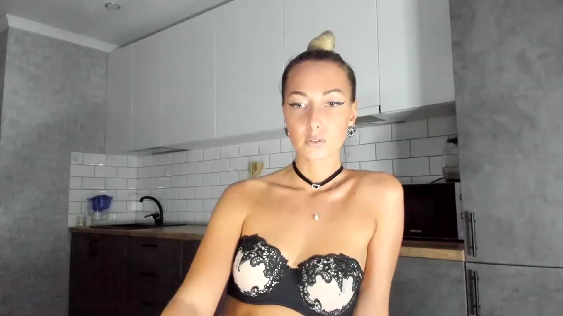 Gallery image thumbnail from Blake_Star's myfreecams stream on, 06/26/2023, 22:29 image 8 of 20