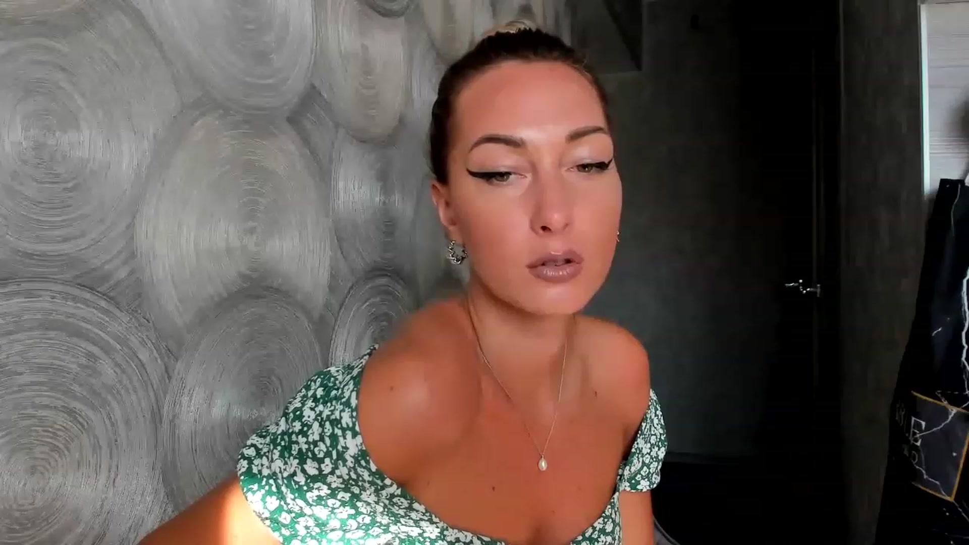 Gallery image thumbnail from Blake_Star's myfreecams stream on, 07/07/2023, 14:54 image 7 of 20