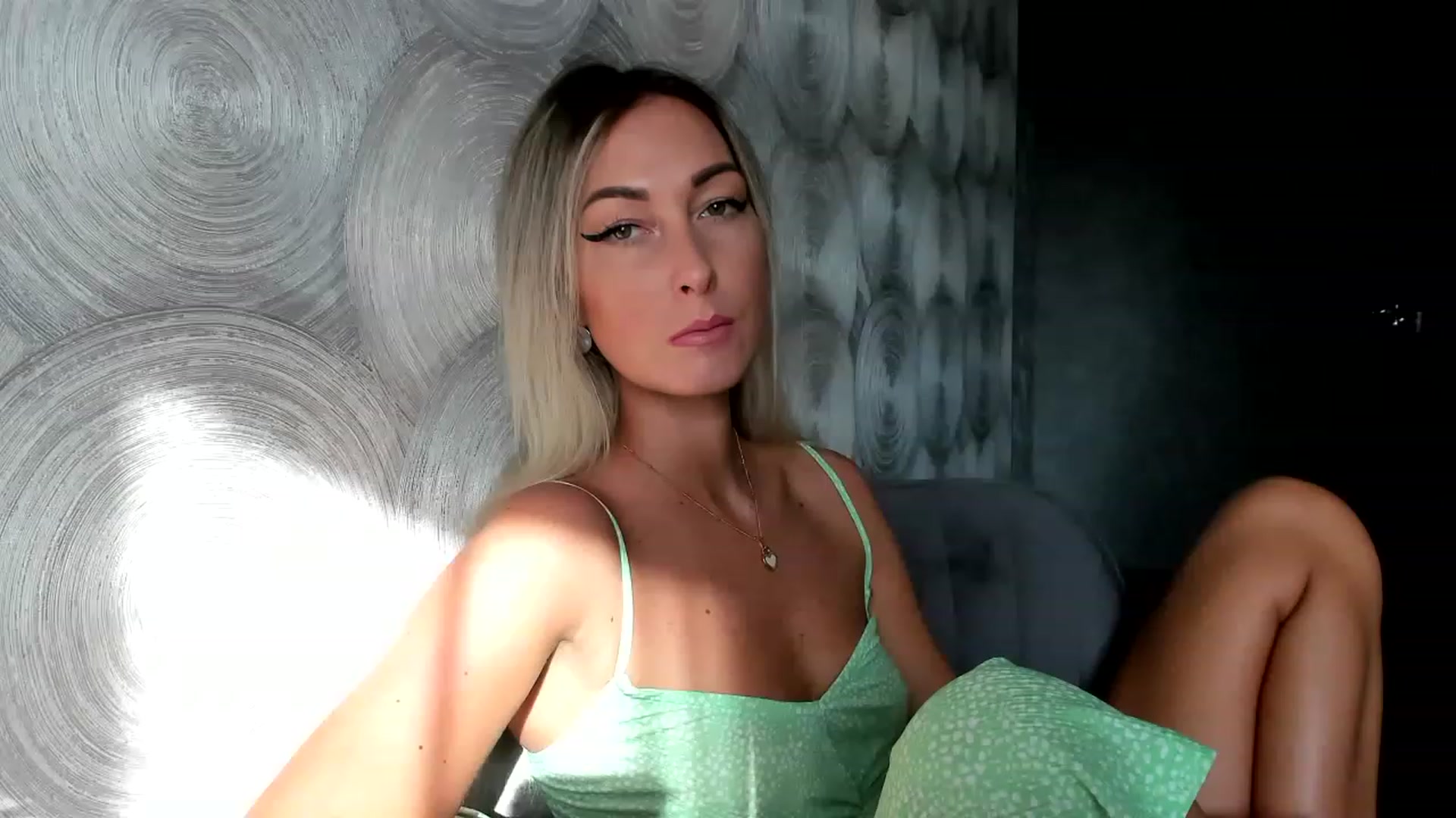 Gallery image thumbnail from Blake_Star's myfreecams stream on, 08/23/2023, 13:12 image 11 of 20