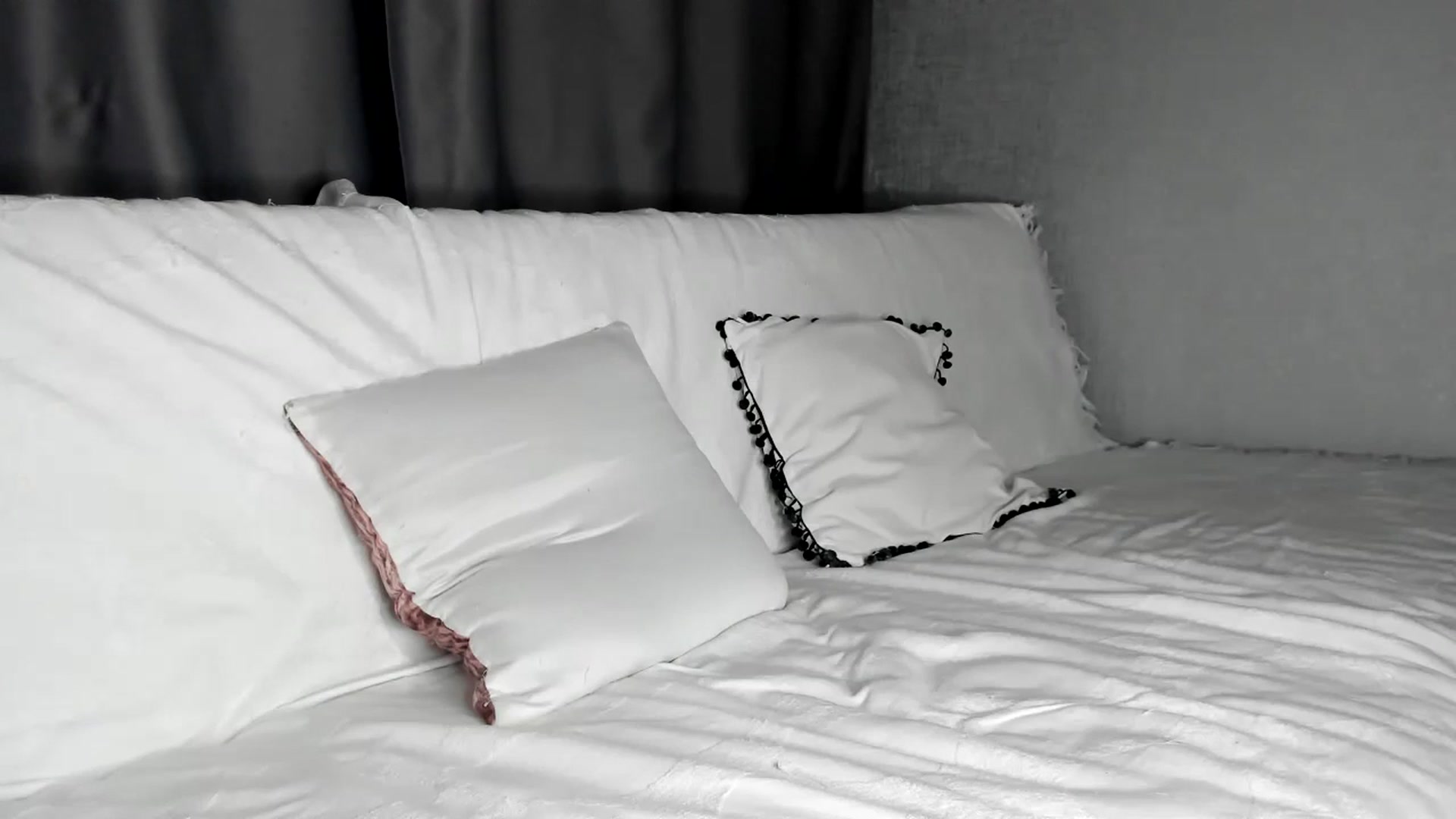 Gallery image thumbnail from Blake_Star's myfreecams stream on, 09/01/2023, 21:41 image 10 of 20