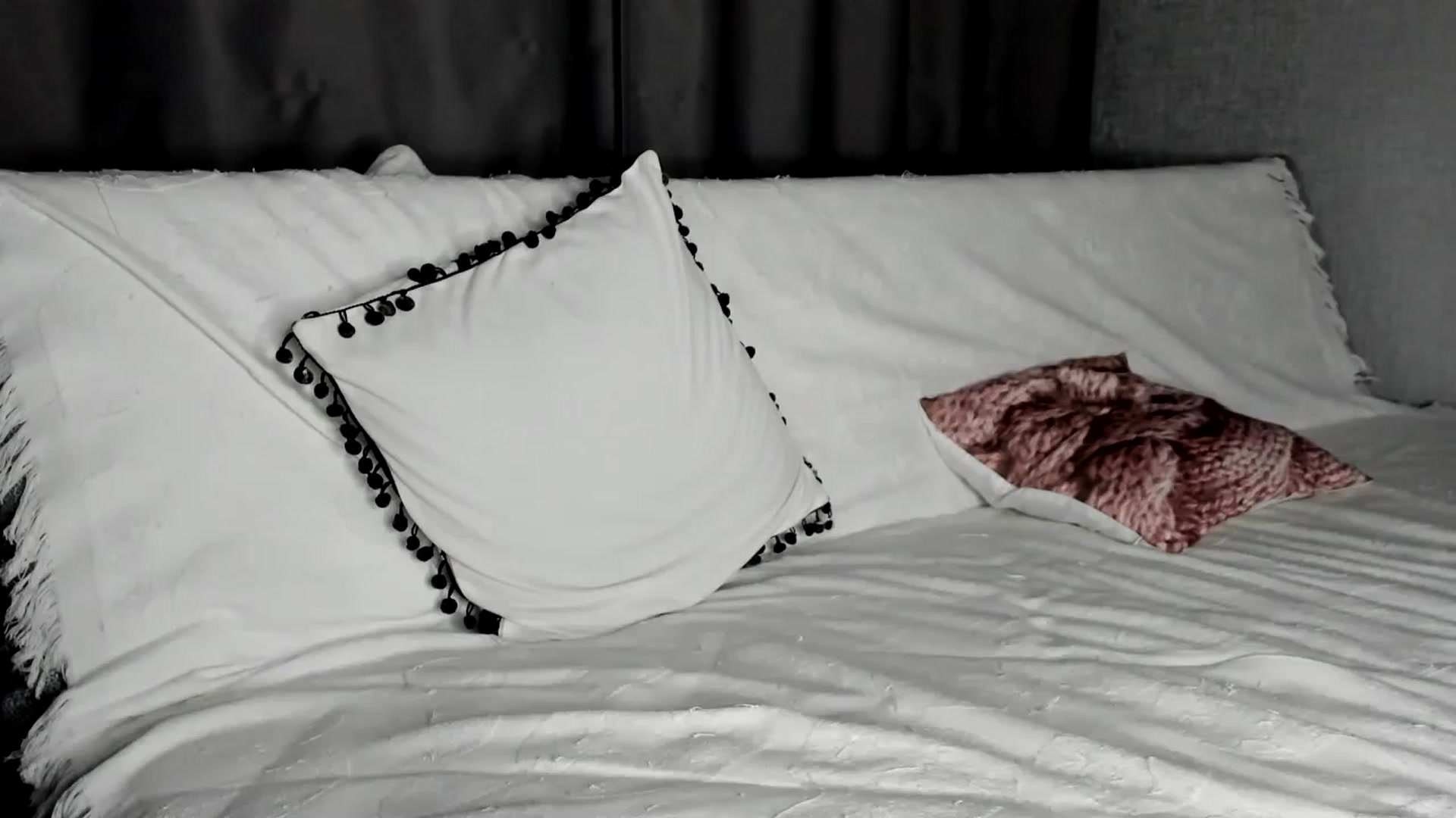 Gallery image thumbnail from Blake_Star's myfreecams stream on, 10/17/2023, 21:49 image 12 of 20