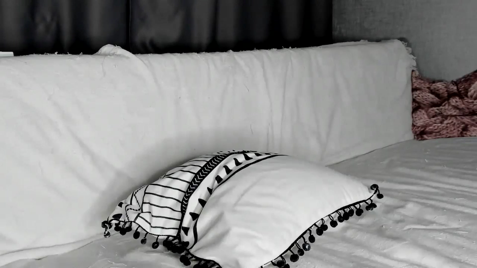 Gallery image thumbnail from Blake_Star's myfreecams stream on, 11/25/2023, 21:58 image 18 of 20