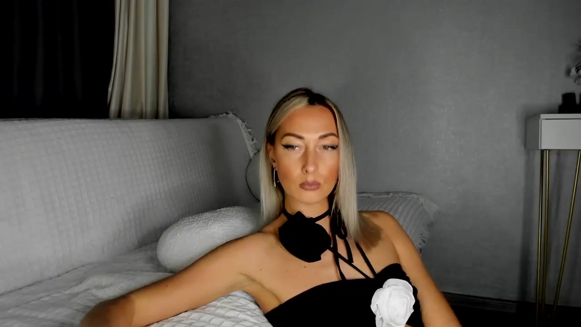 Gallery image thumbnail from Blake_Star's myfreecams stream on, 01/12/2024, 23:47 image 10 of 20