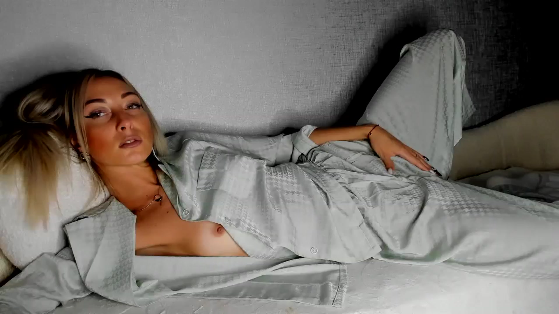 Gallery image thumbnail from Blake_Star's myfreecams stream on, 01/26/2024, 24:02 image 10 of 20