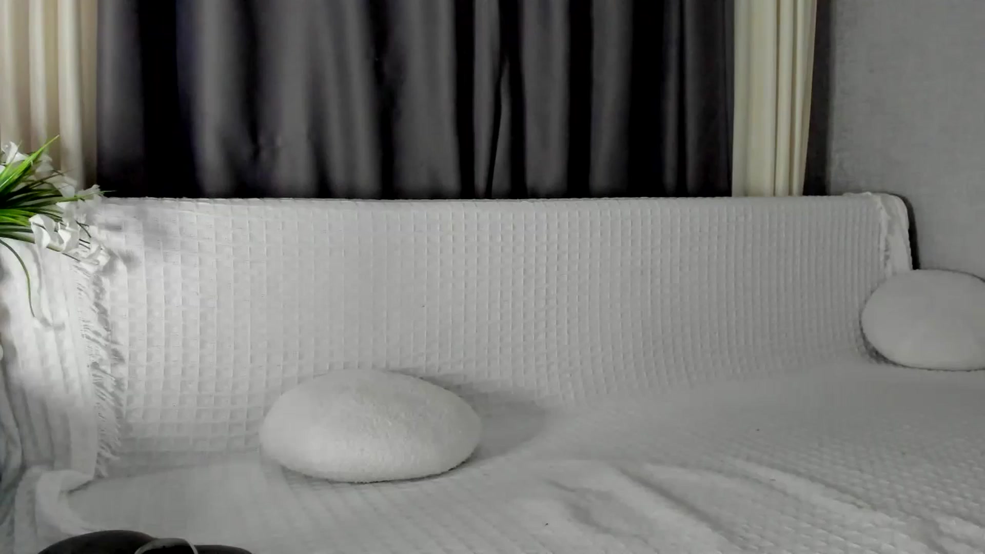 Gallery image thumbnail from Blake_Star's myfreecams stream on, 03/17/2024, 15:46 image 1 of 20