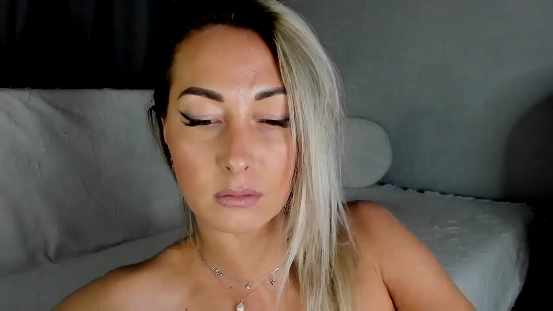 Gallery image thumbnail from Blake_Star's myfreecams stream on, 03/24/2024, 23:24 image 20 of 20