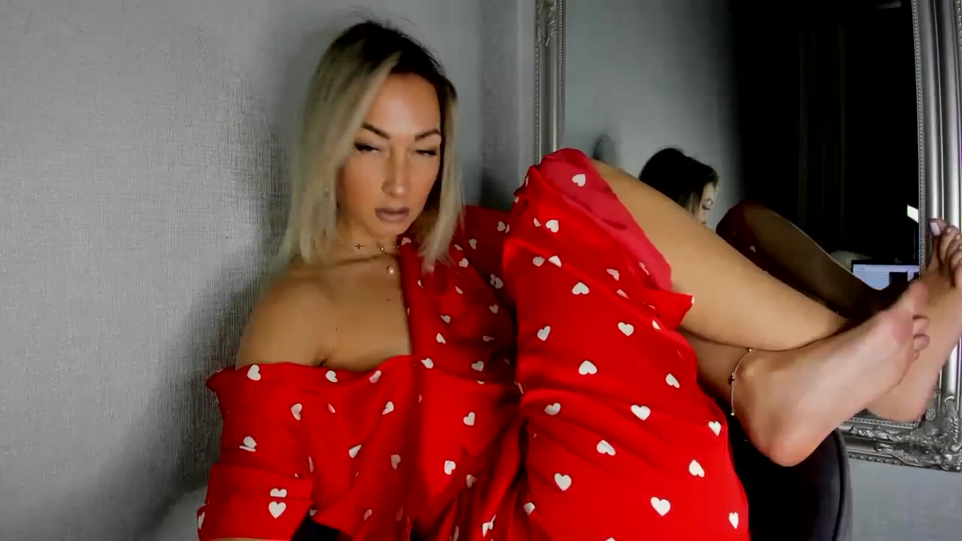Gallery image thumbnail from Blake_Star's myfreecams stream on, 03/30/2024, 13:03 image 17 of 20