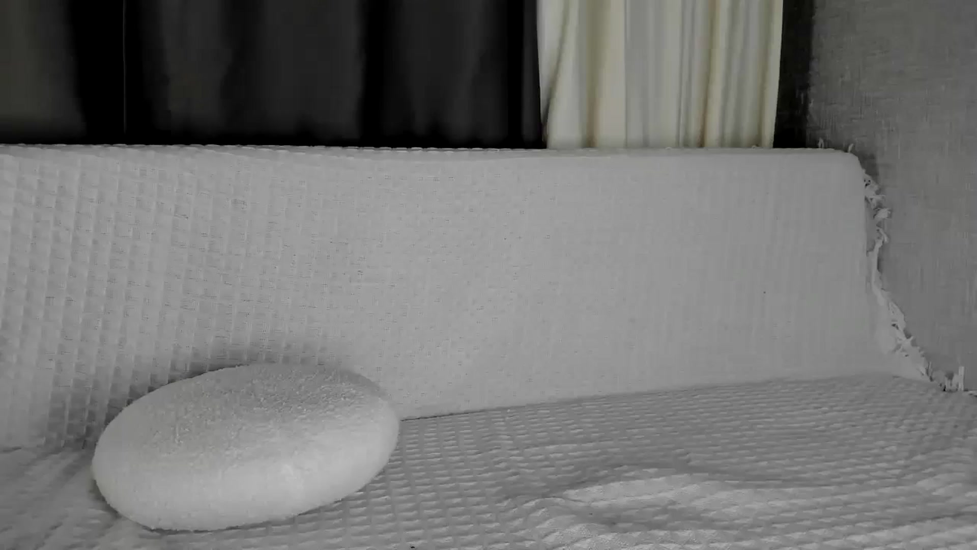 Gallery image thumbnail from Blake_Star's myfreecams stream on, 04/04/2024, 23:24 image 7 of 20