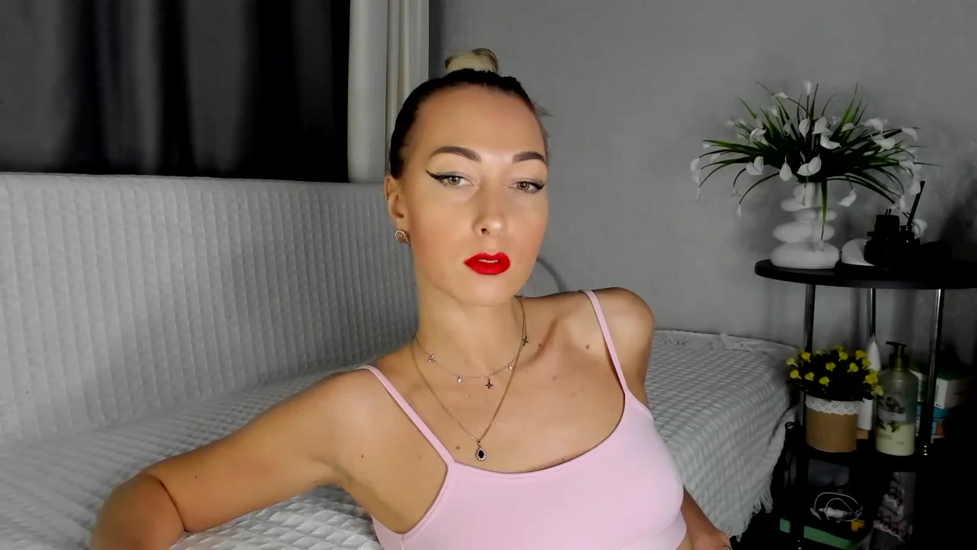 Gallery image thumbnail from Blake_Star's myfreecams stream on, 04/12/2024, 18:19 image 19 of 20