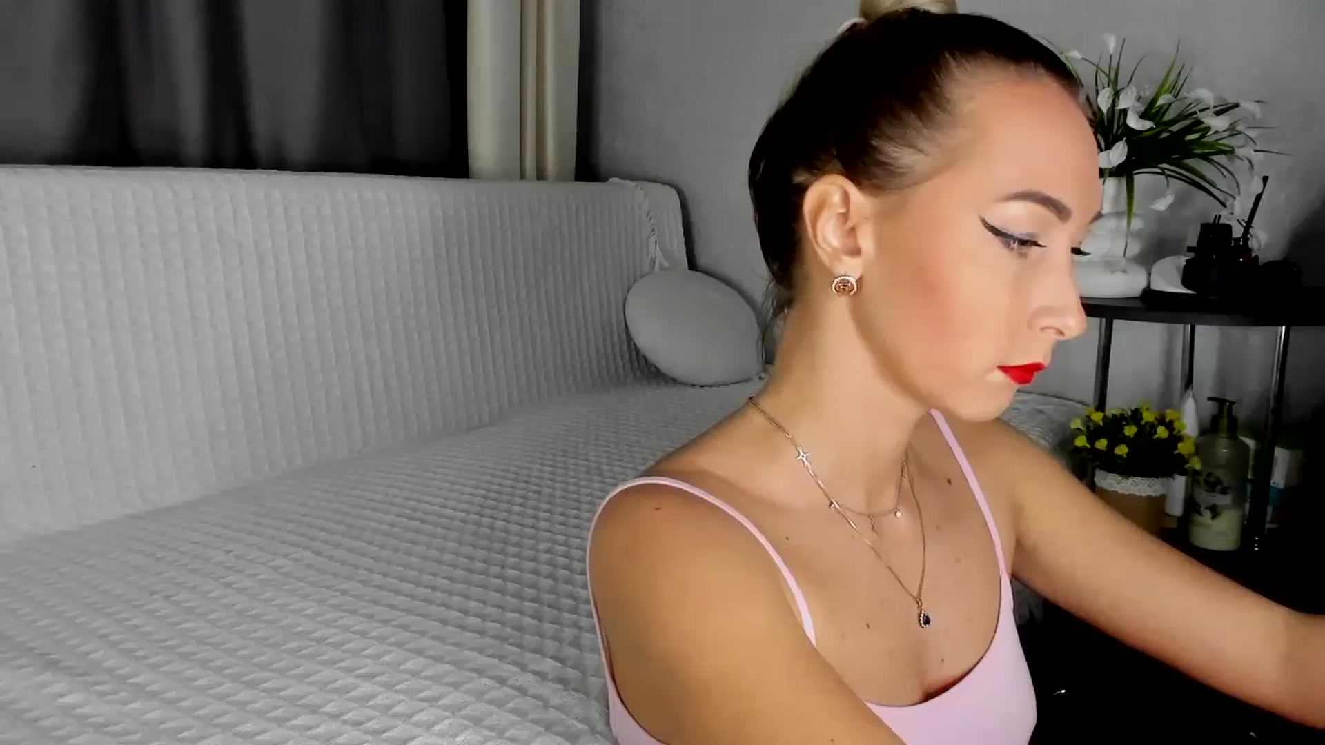 Gallery image thumbnail from Blake_Star's myfreecams stream on, 04/12/2024, 18:19 image 11 of 20