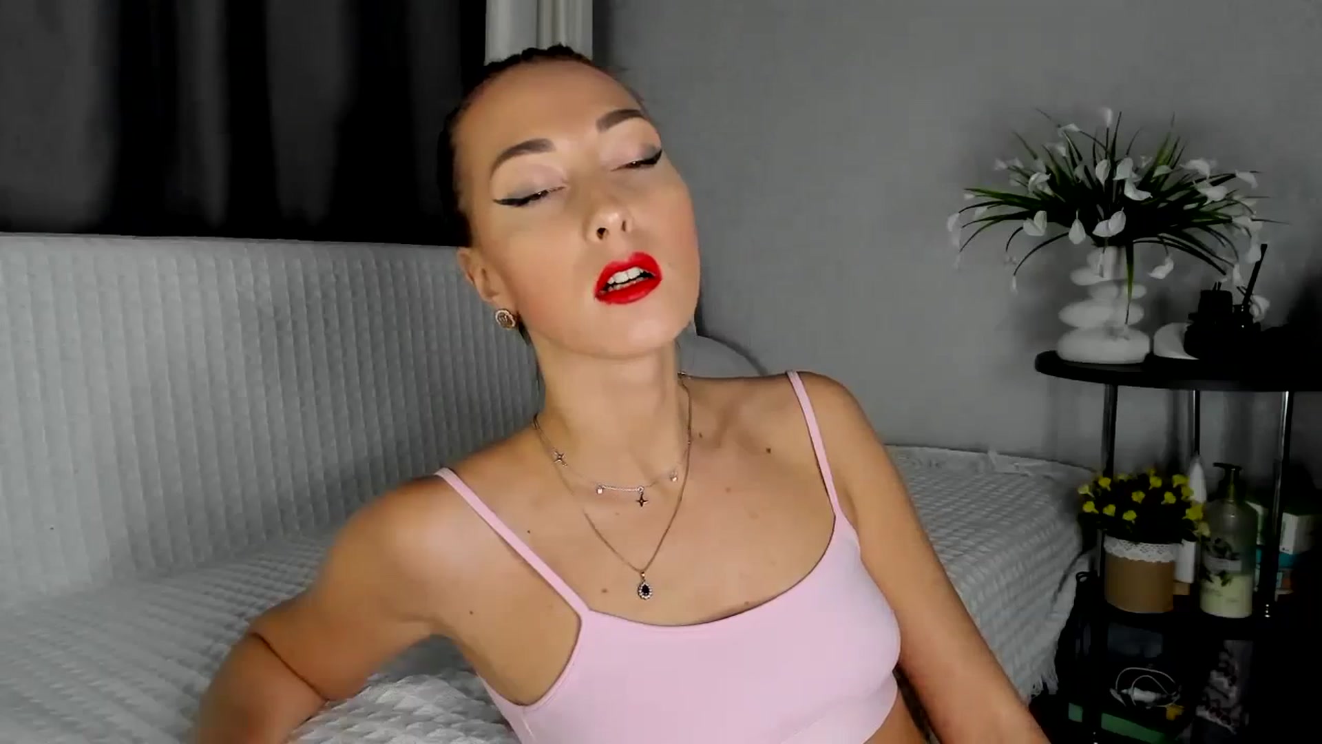 Gallery image thumbnail from Blake_Star's myfreecams stream on, 04/12/2024, 18:19 image 15 of 20