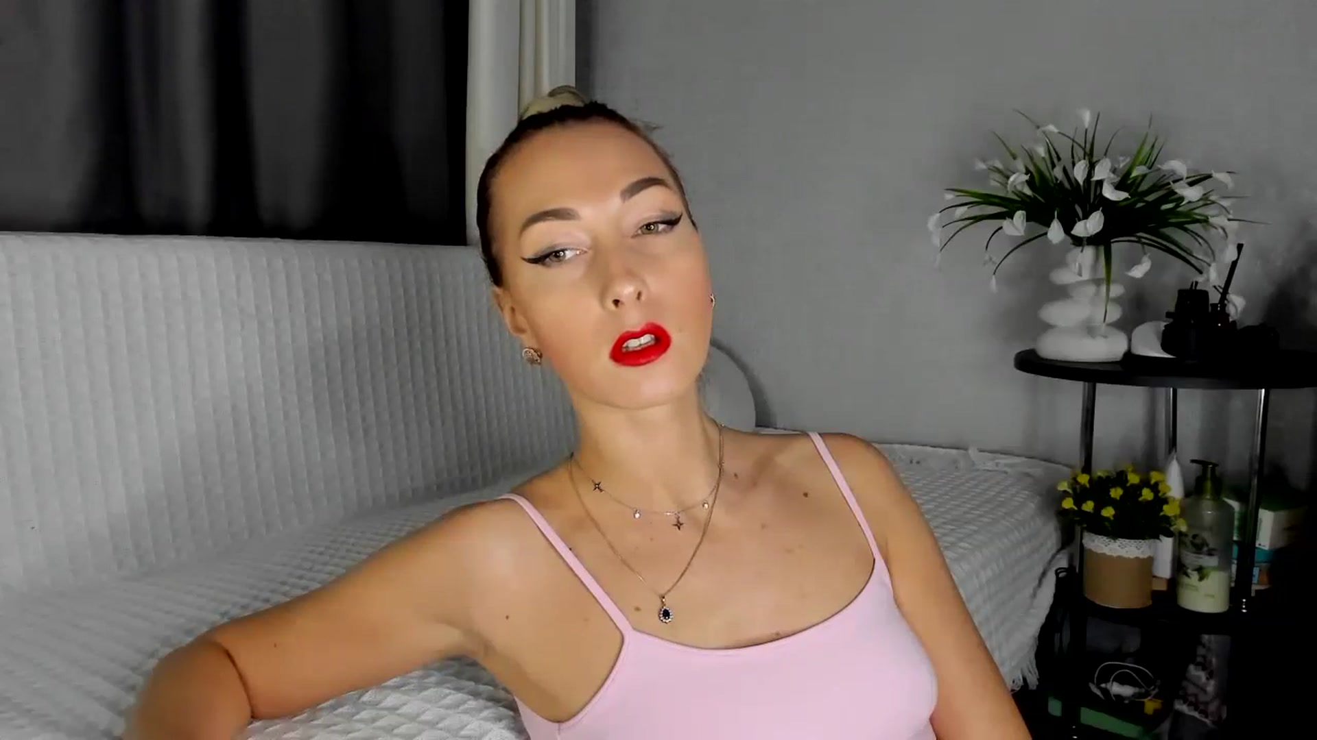 Gallery image thumbnail from Blake_Star's myfreecams stream on, 04/12/2024, 18:19 image 20 of 20