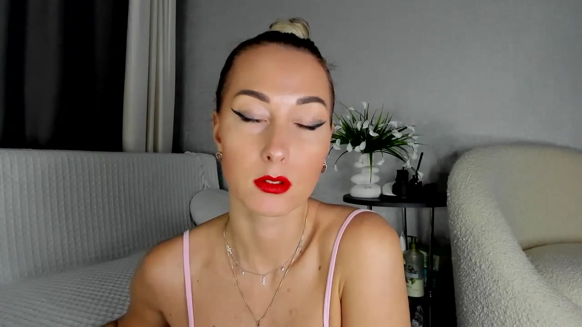 Gallery image thumbnail from Blake_Star's myfreecams stream on, 04/12/2024, 19:26 image 11 of 20