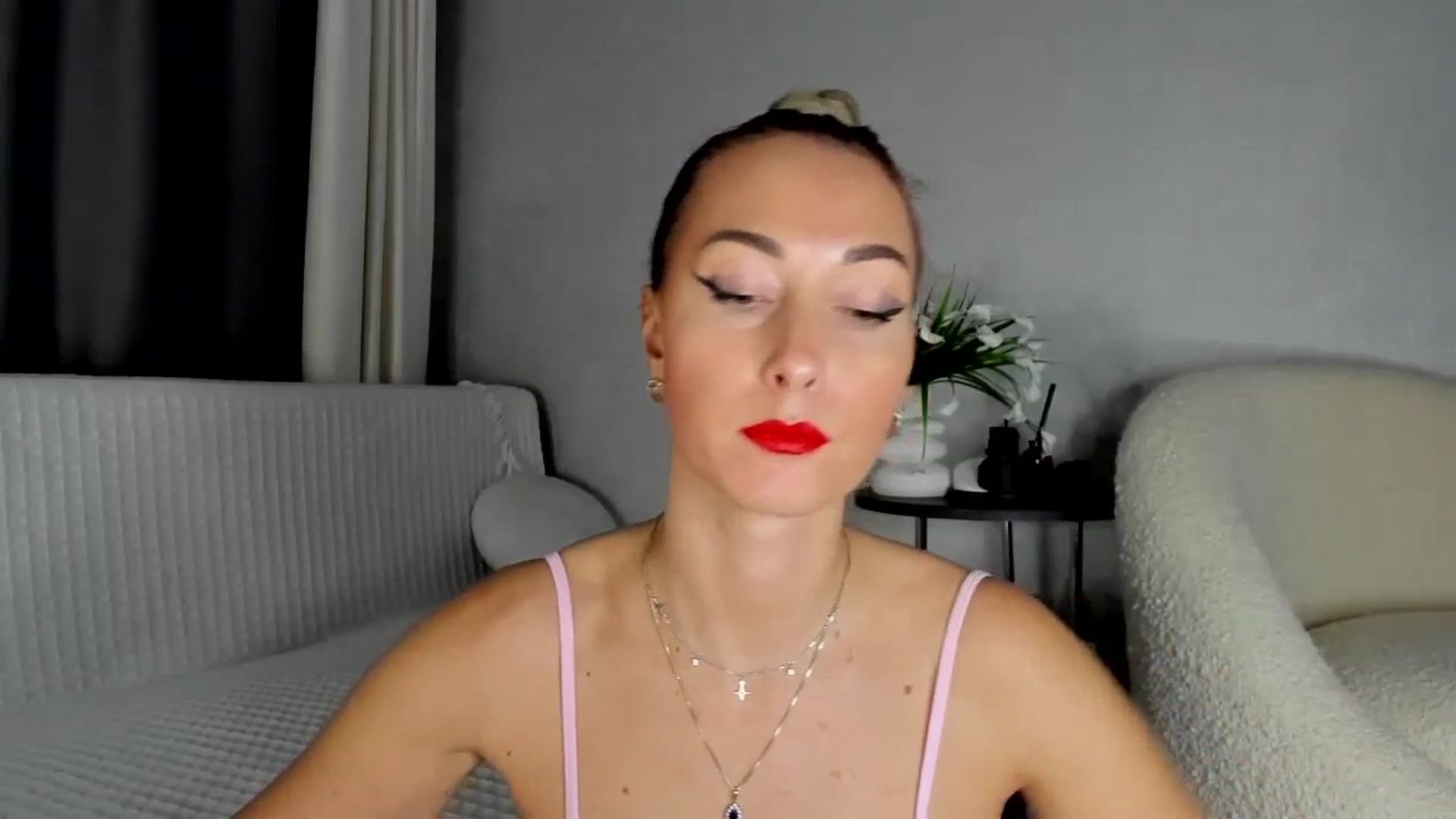 Gallery image thumbnail from Blake_Star's myfreecams stream on, 04/12/2024, 19:26 image 12 of 20