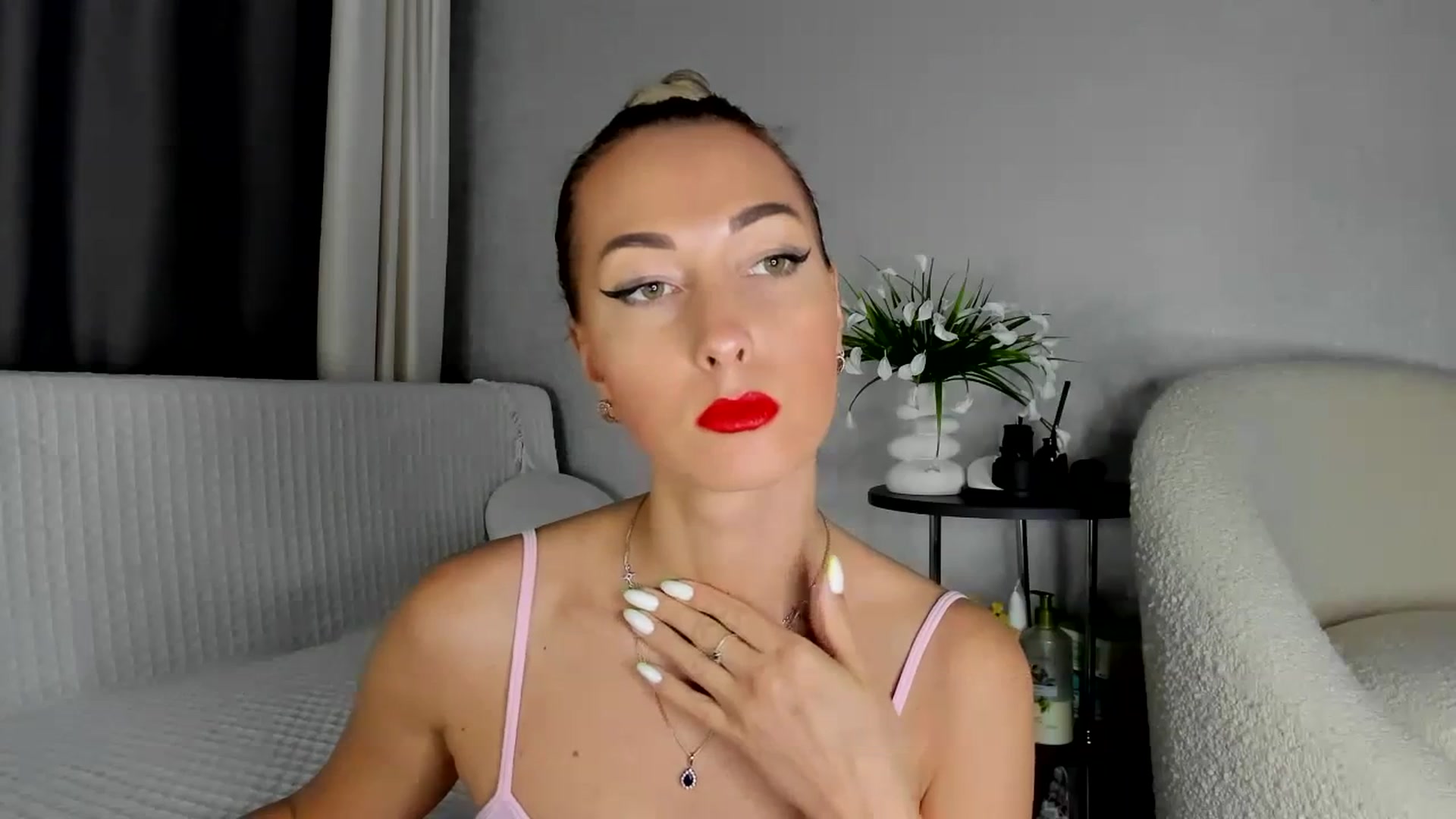 Gallery image thumbnail from Blake_Star's myfreecams stream on, 04/12/2024, 19:26 image 8 of 20