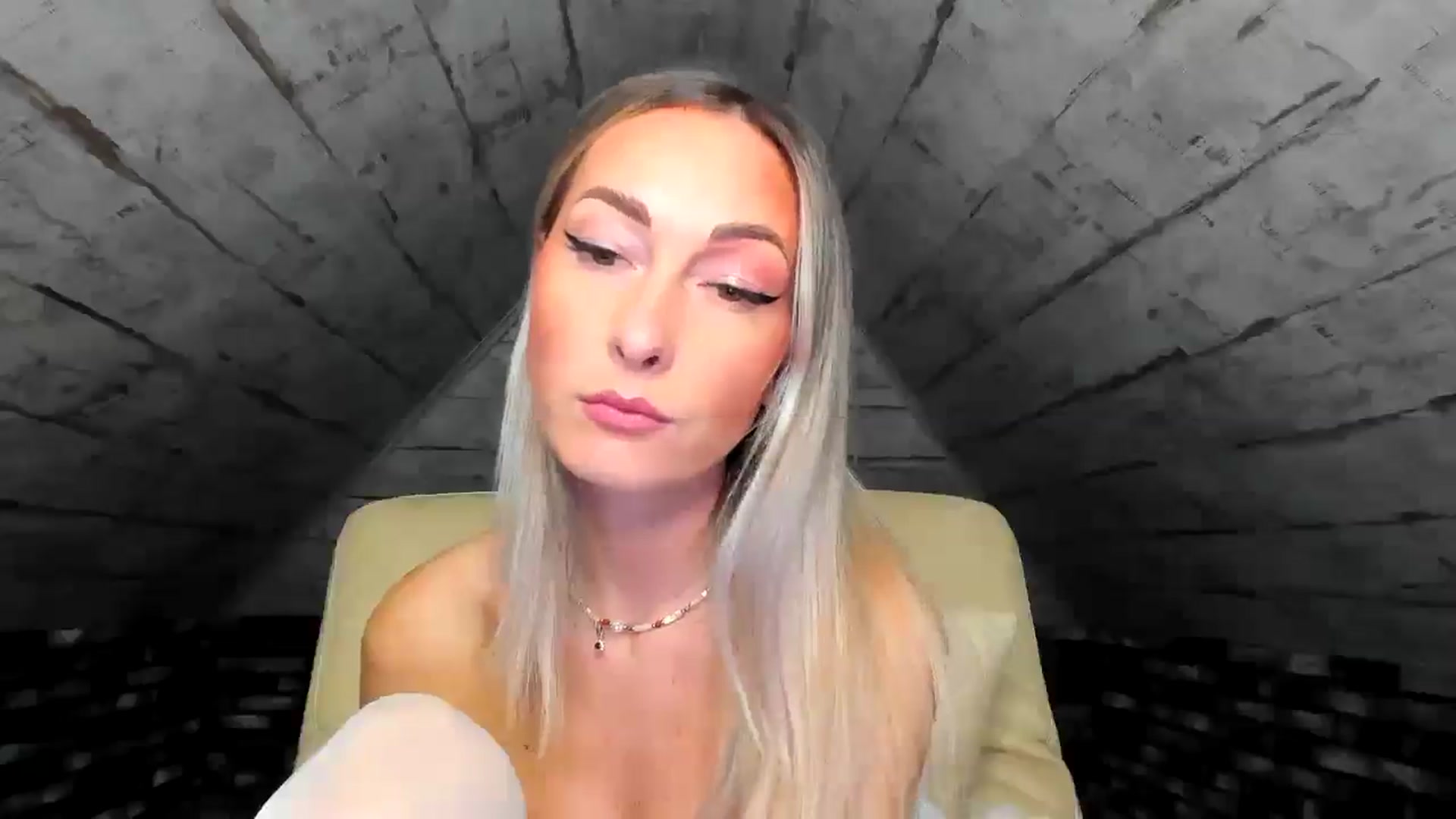 Gallery image thumbnail from Blake_Star's myfreecams stream on, 03/09/2026, 21:37 image 9 of 20