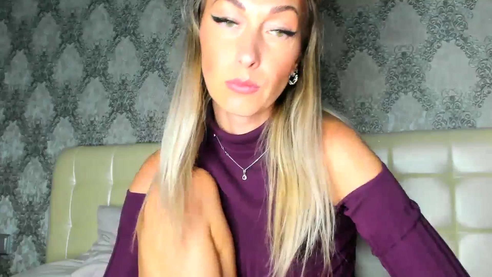 Gallery image thumbnail from Blake_Star's myfreecams stream on, 05/10/2026, 23:48 image 15 of 20