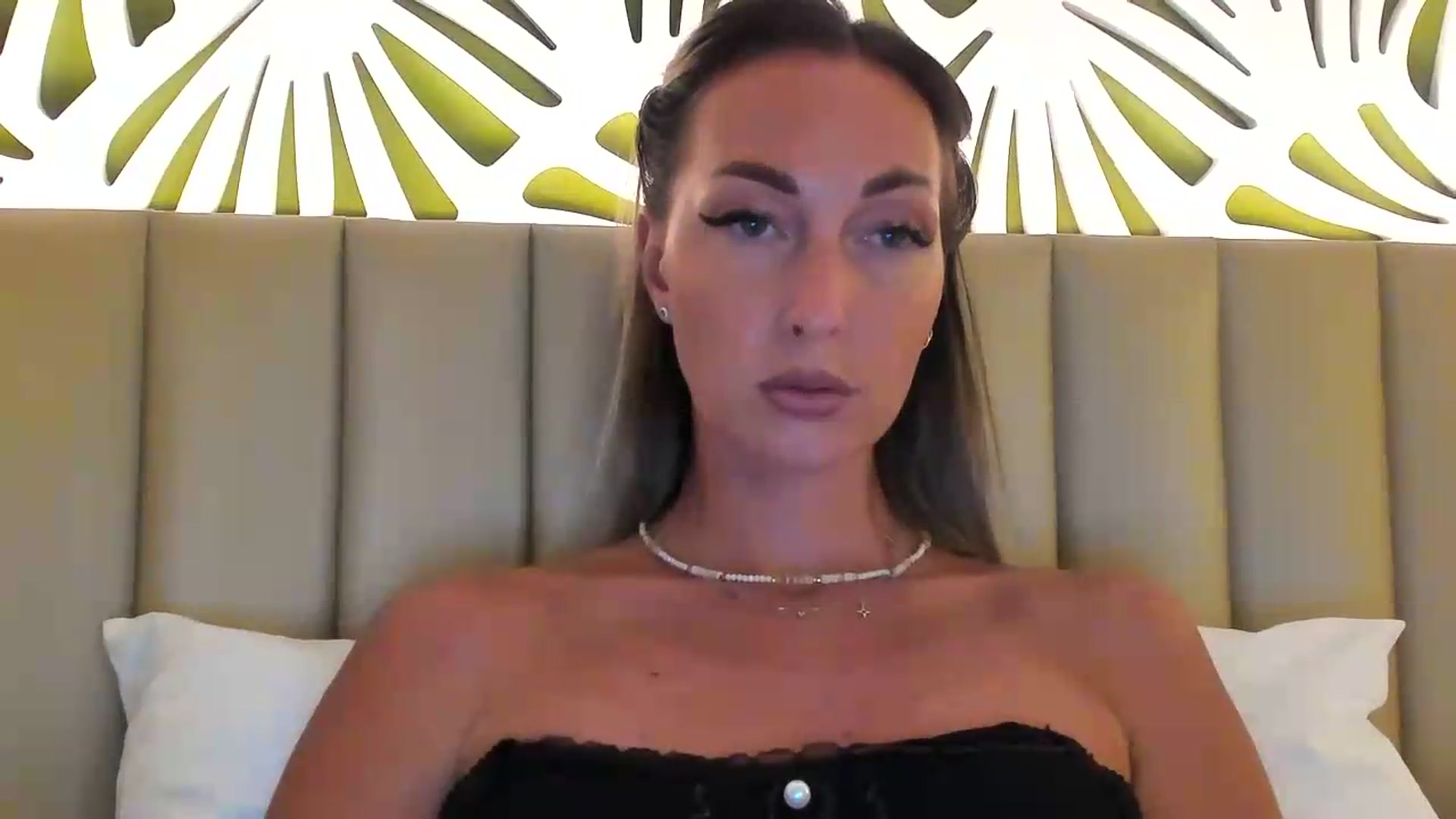 Gallery image thumbnail from Blake_Star's myfreecams stream on, 06/12/2026, 14:02 image 13 of 20