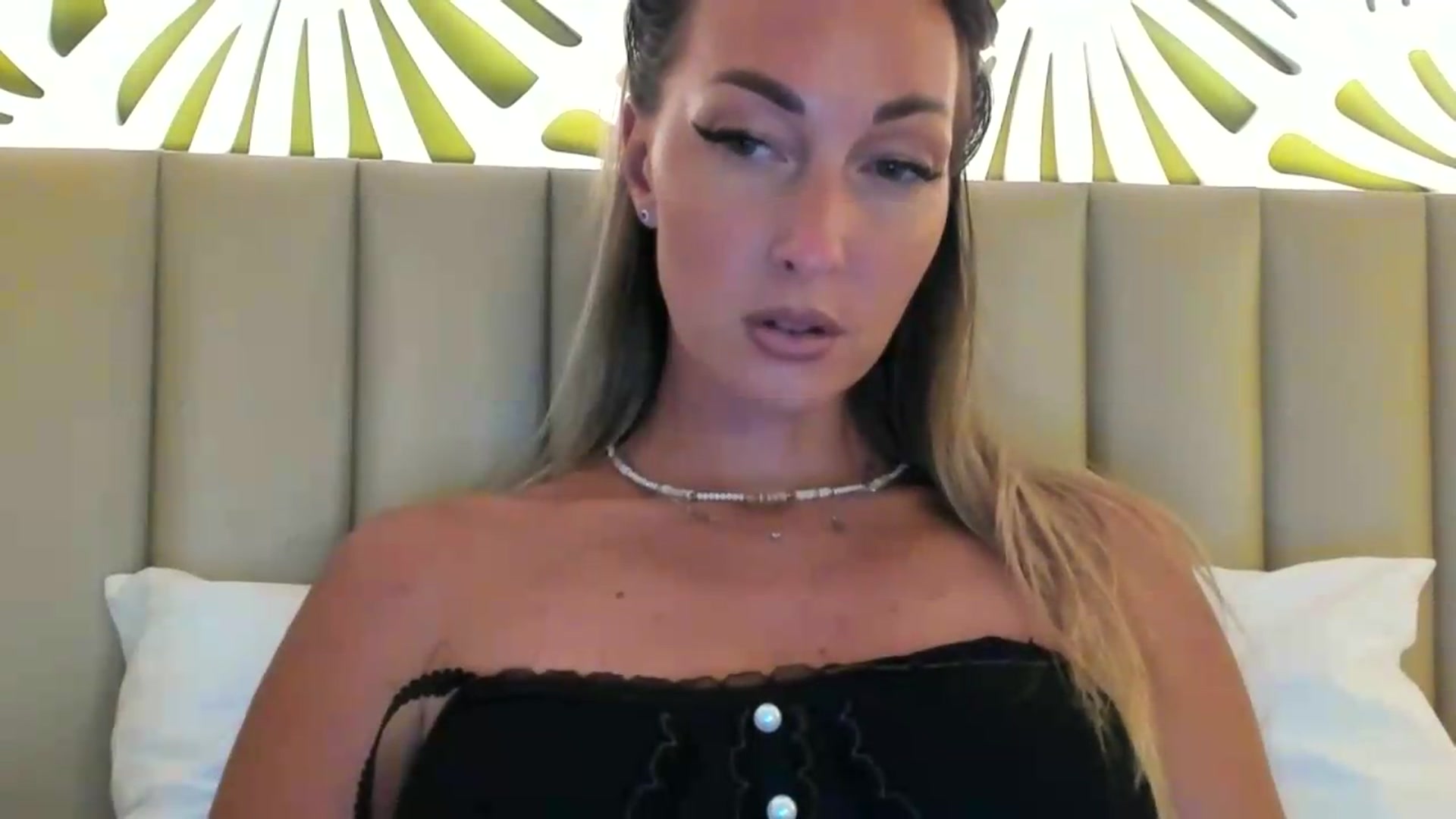 Gallery image thumbnail from Blake_Star's myfreecams stream on, 06/12/2026, 14:02 image 6 of 20