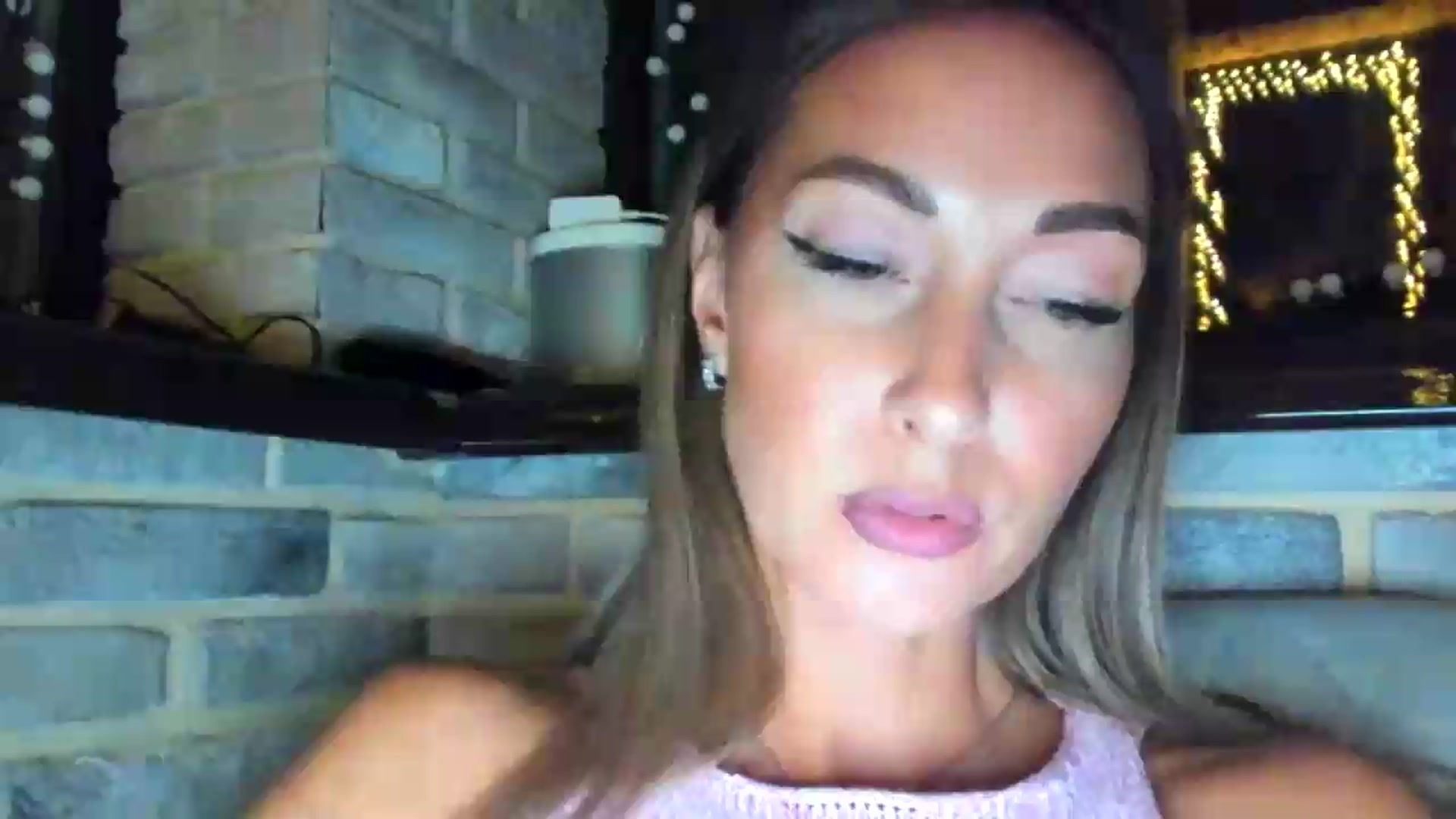 Gallery image thumbnail from Blake_Star's myfreecams stream on, 08/10/2026, 21:40 image 18 of 20
