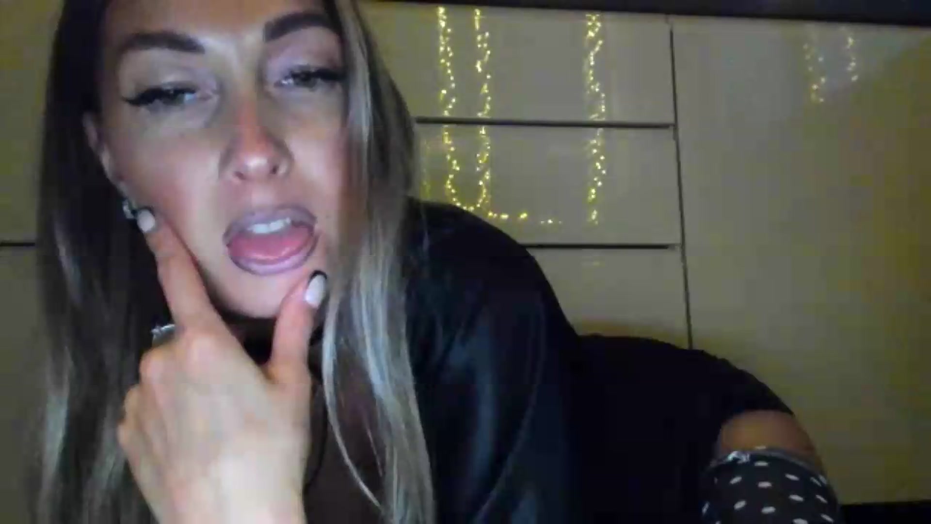 Gallery image thumbnail from Blake_Star's myfreecams stream on, 08/11/2026, 17:42 image 12 of 20