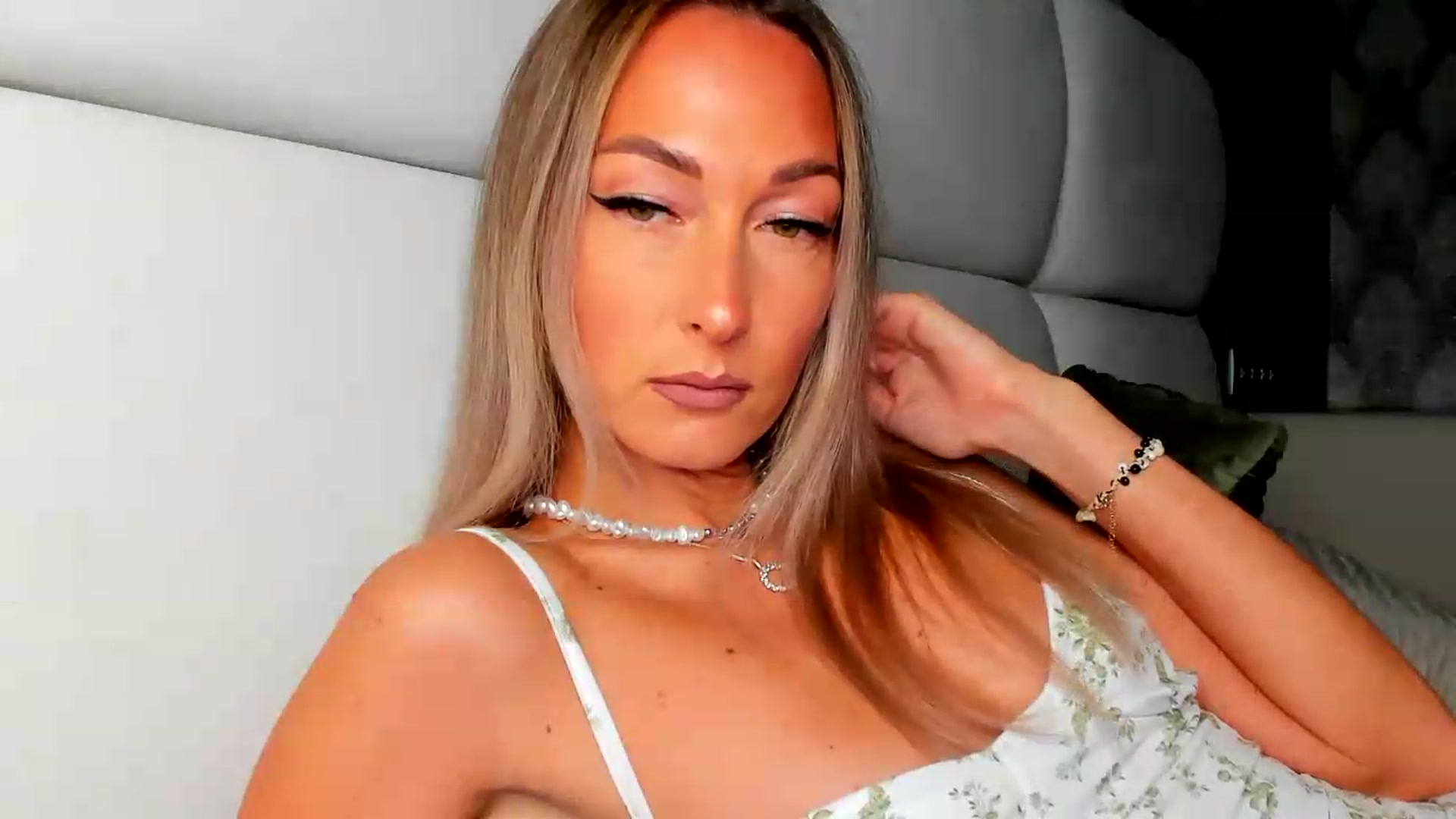 Gallery image thumbnail from Blake_Star's myfreecams stream on, 08/26/2026, 20:46 image 6 of 20