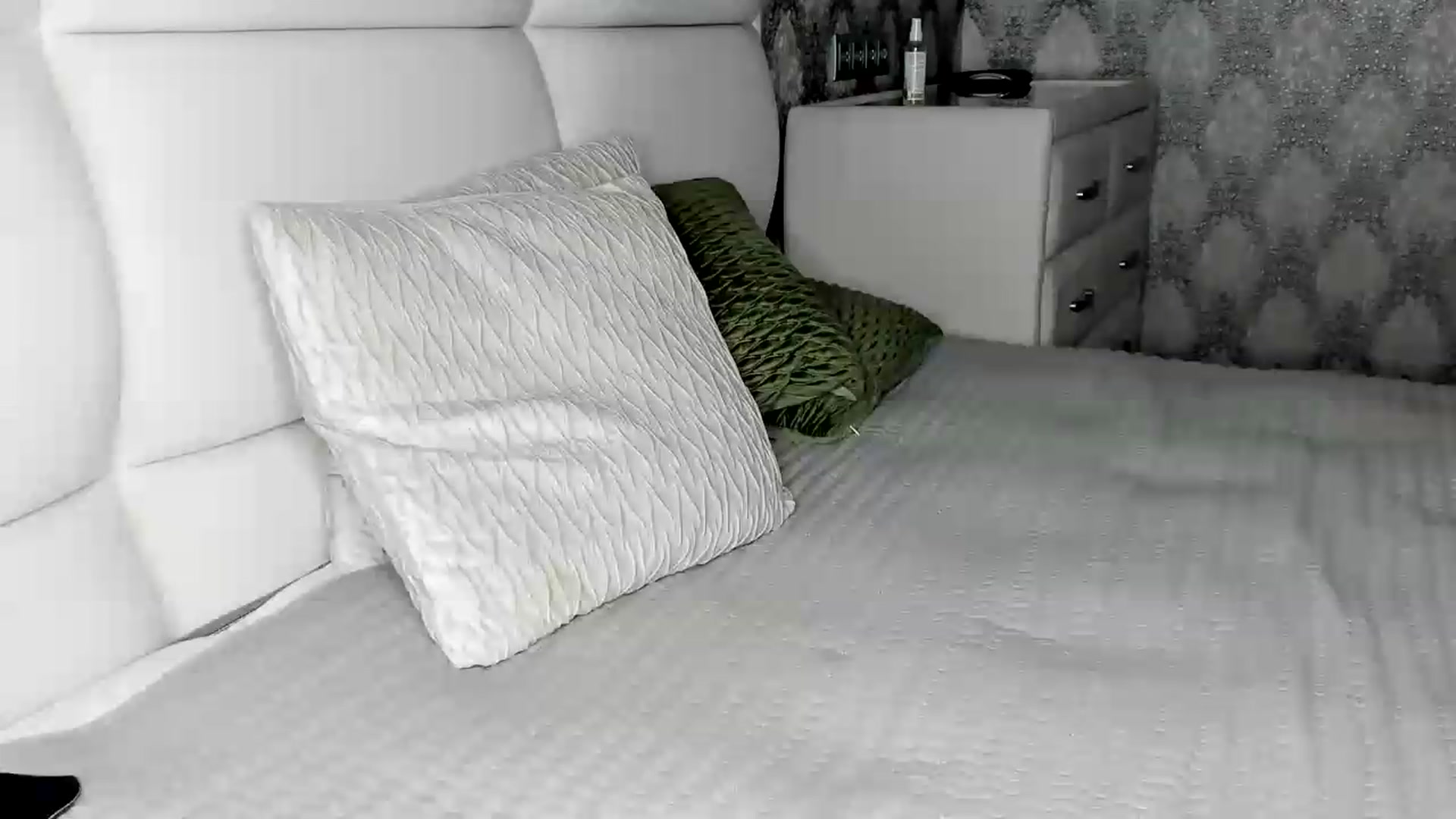 Gallery image thumbnail from Blake_Star's myfreecams stream on, 08/27/2026, 21:55 image 13 of 20