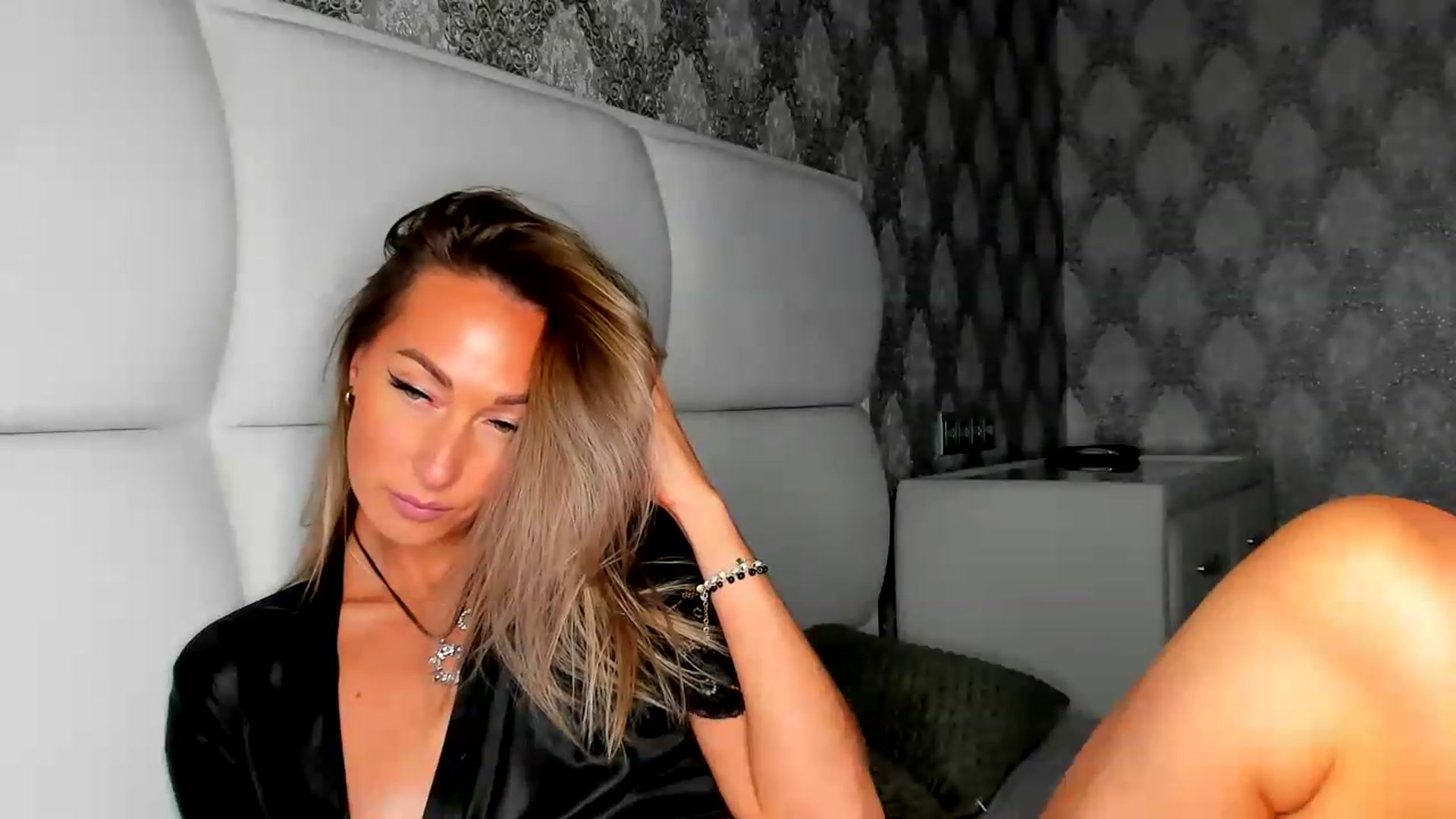 Gallery image thumbnail from Blake_Star's myfreecams stream on, 08/27/2026, 21:55 image 14 of 20