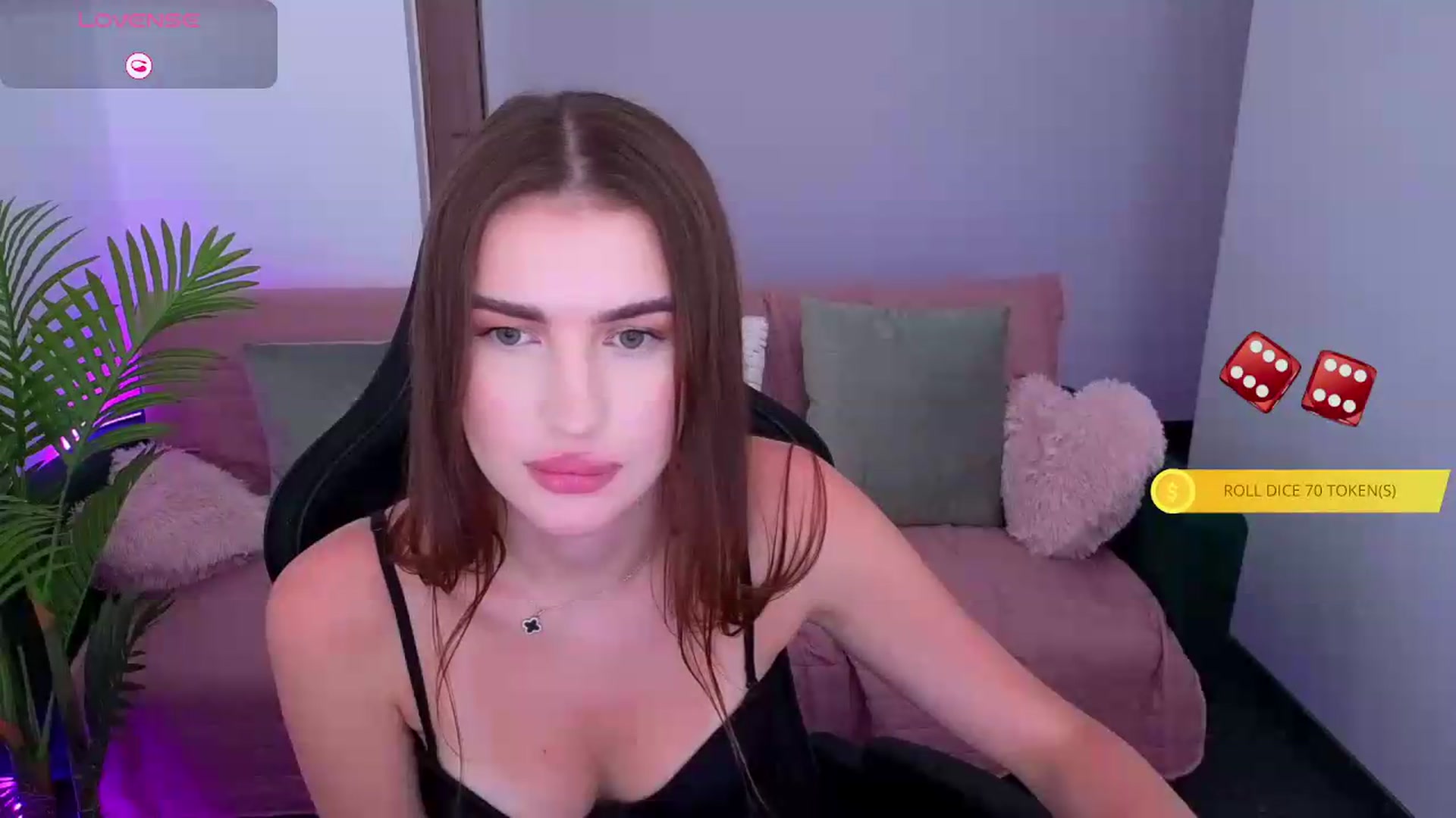 Gallery image thumbnail from Blare's myfreecams stream on, 08/22/2026, 20:00 image 13 of 20