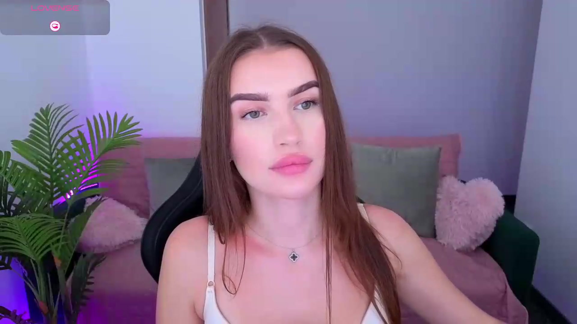 Gallery image thumbnail from Blare's myfreecams stream on, 08/25/2026, 14:09 image 13 of 20