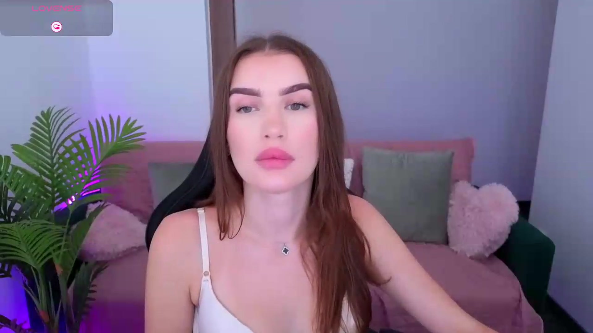 Gallery image thumbnail from Blare's myfreecams stream on, 08/25/2026, 14:09 image 3 of 20